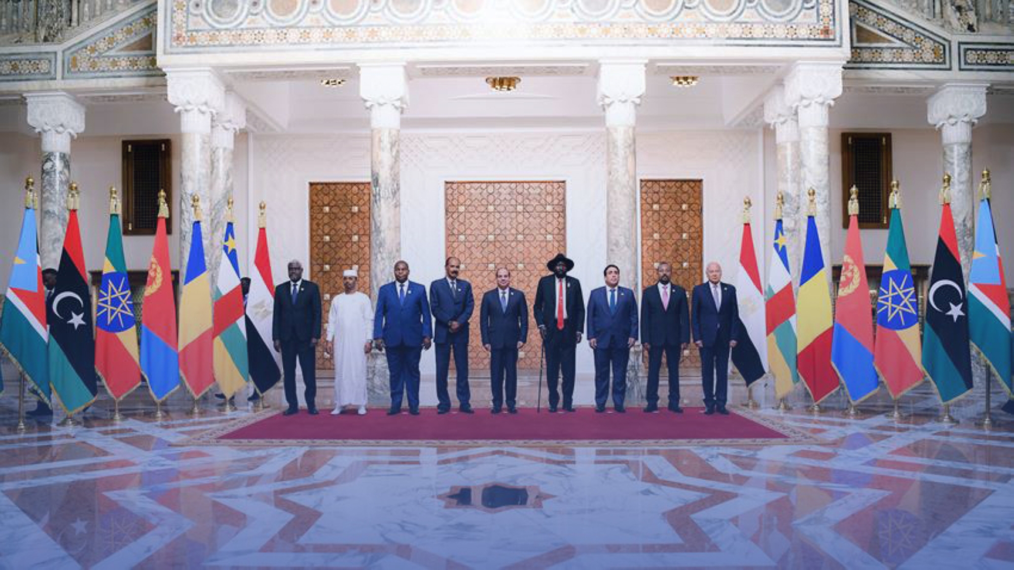 قمة تدعو لـ"احترام السودان".. والسيسي: الحل بـ"الحوار"