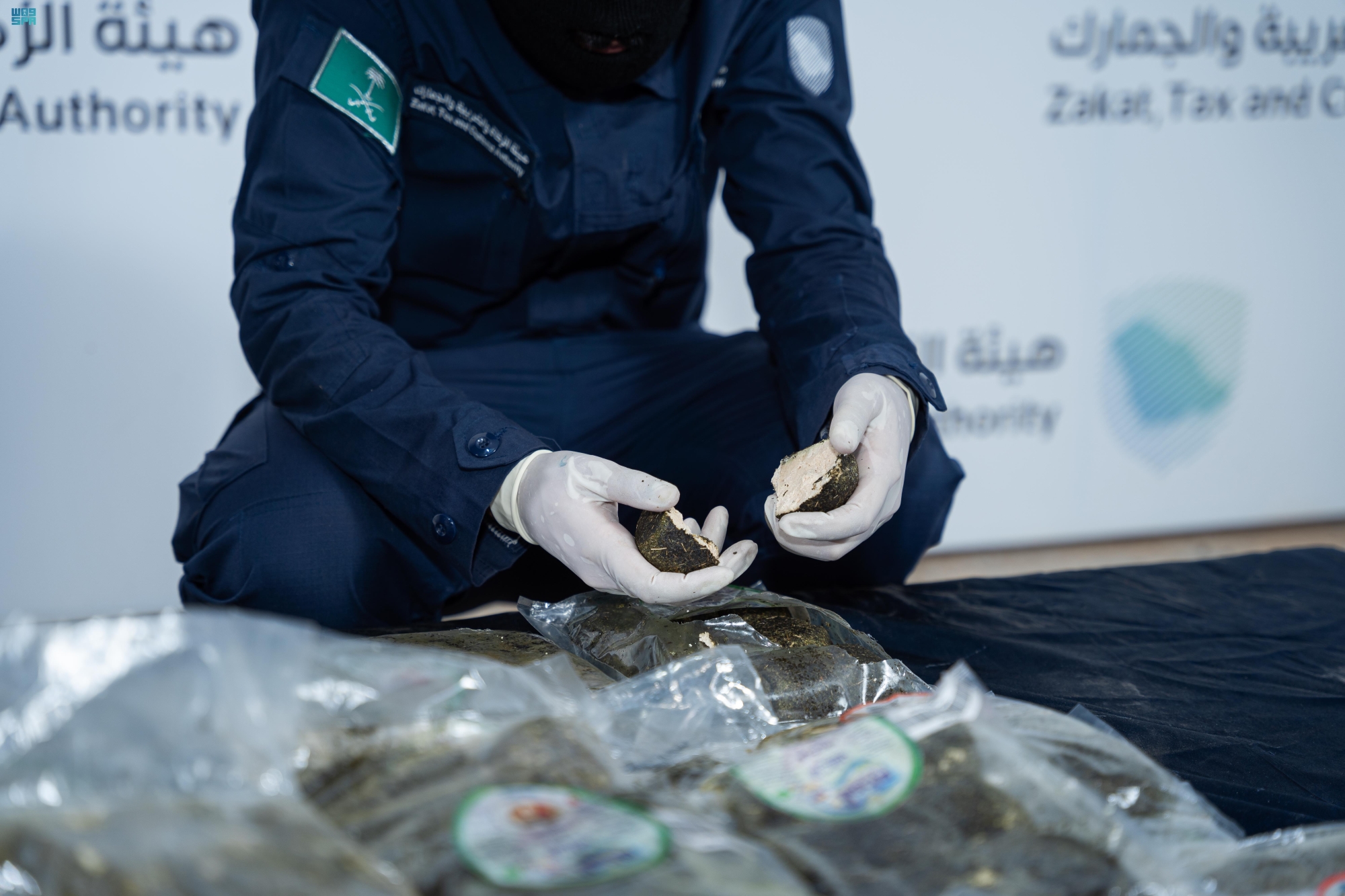 "إفشال" تهريب 130 ألف حبة كبتاجون بـ"جبن وزعتر"