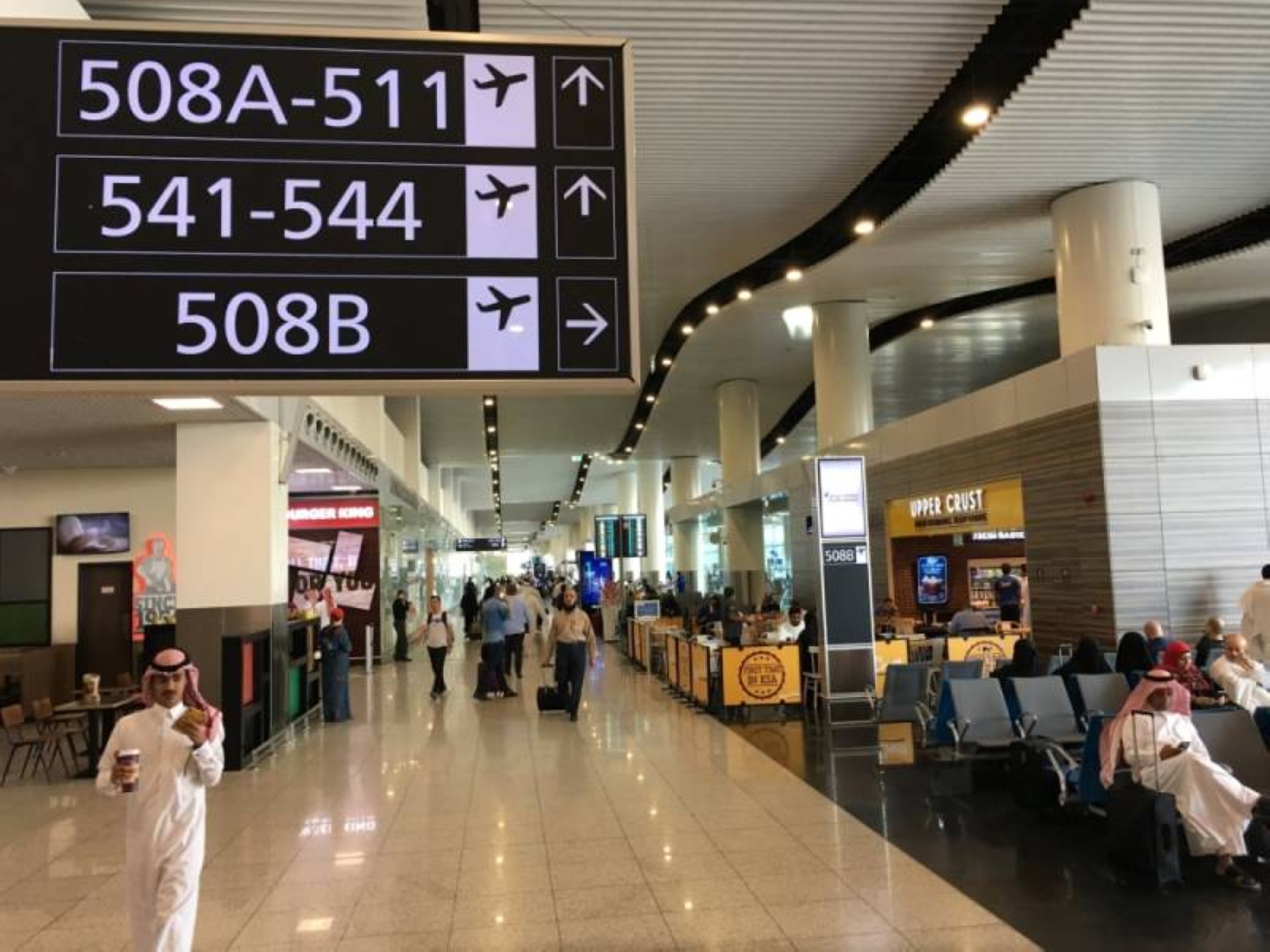 "نمو" المسافرين جواً 15% بالنصف الأول لـ"2023"