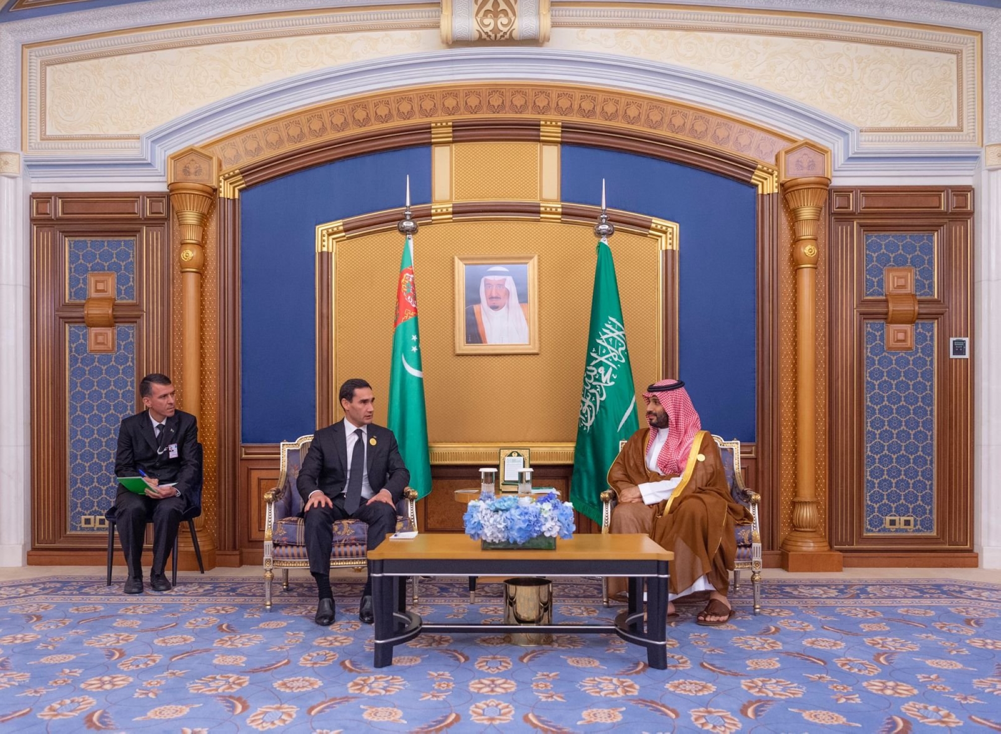 ولي العهد يلتقي قادة آسيا الوسطى