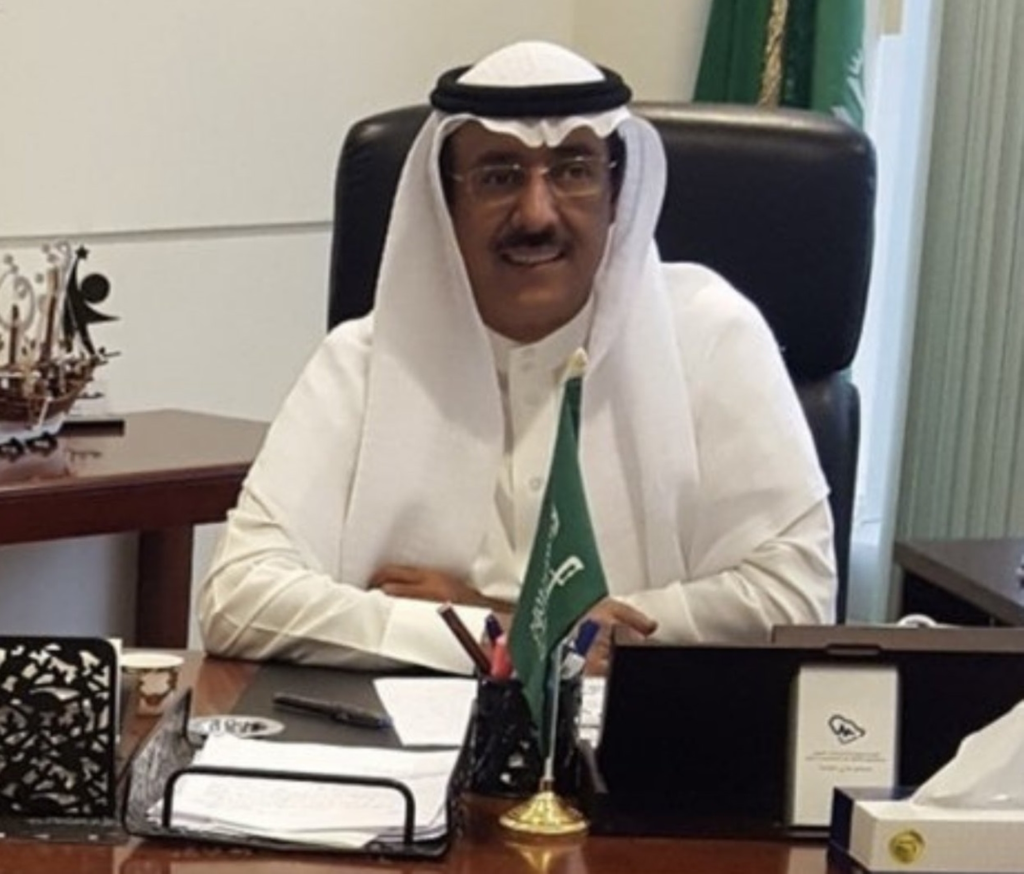 الموت يغيّب المذيع محمد بوعلي