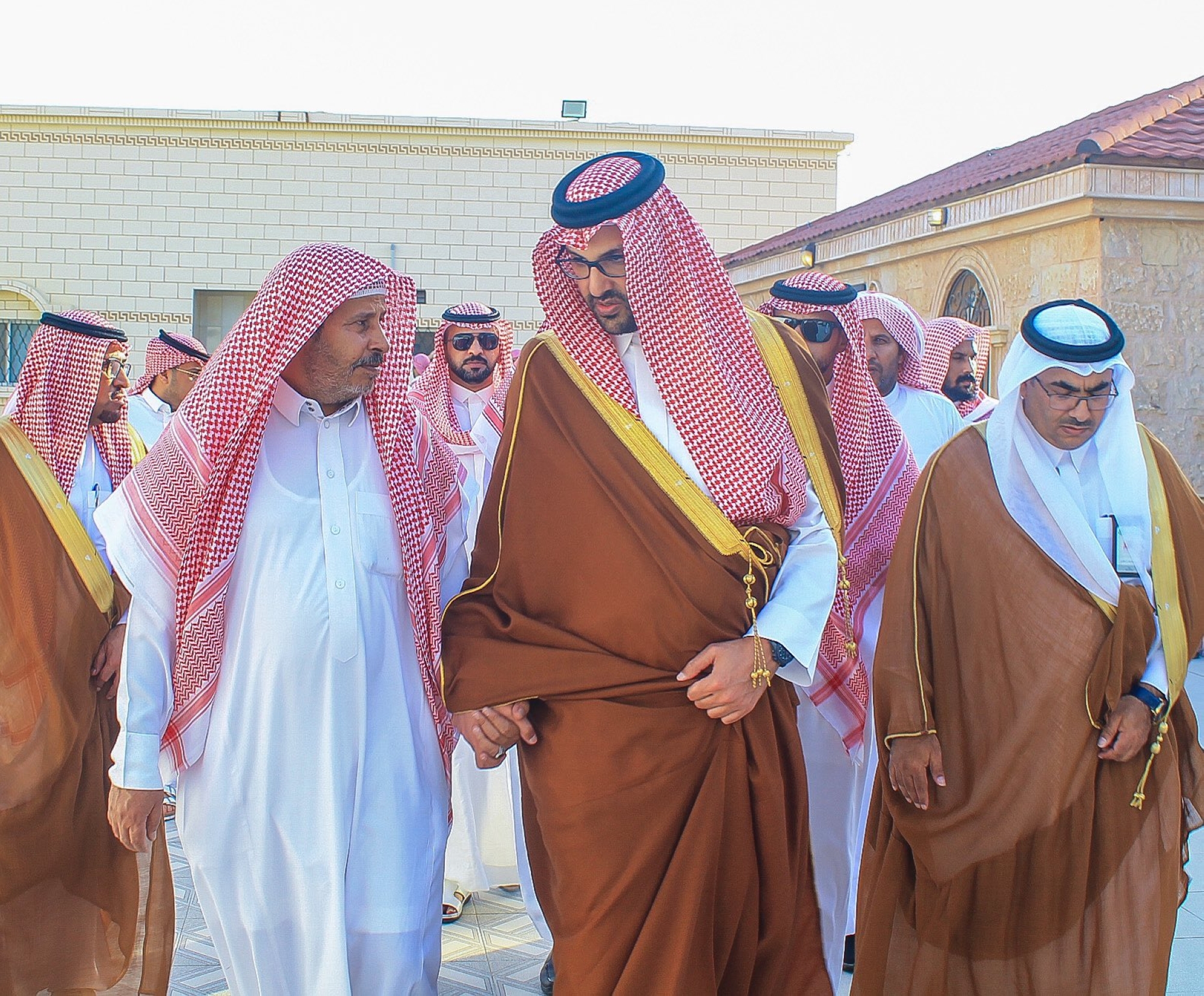 "الفيصل" ينقل تعازي القيادة لأسرة "الطيار الجهني"