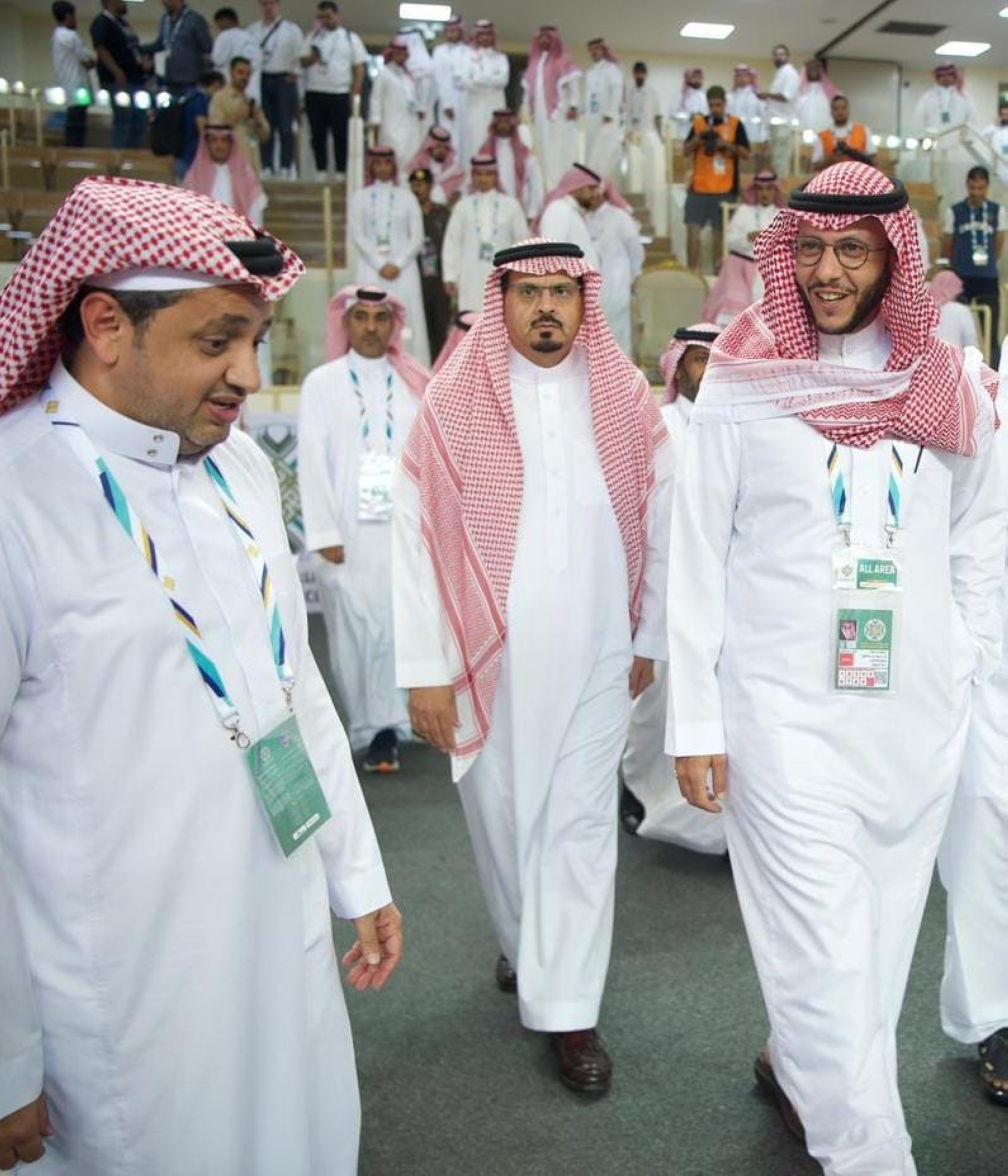 سعود بن نهار يقف على مدينة "فهد الرياضية"