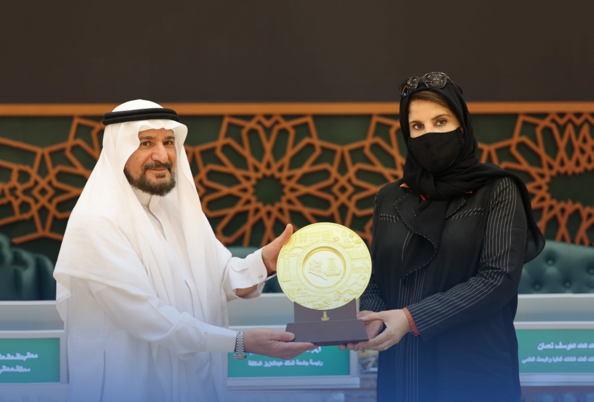 "استعراض" الأنظمة الدفاعية بجامعة " المؤسس"
