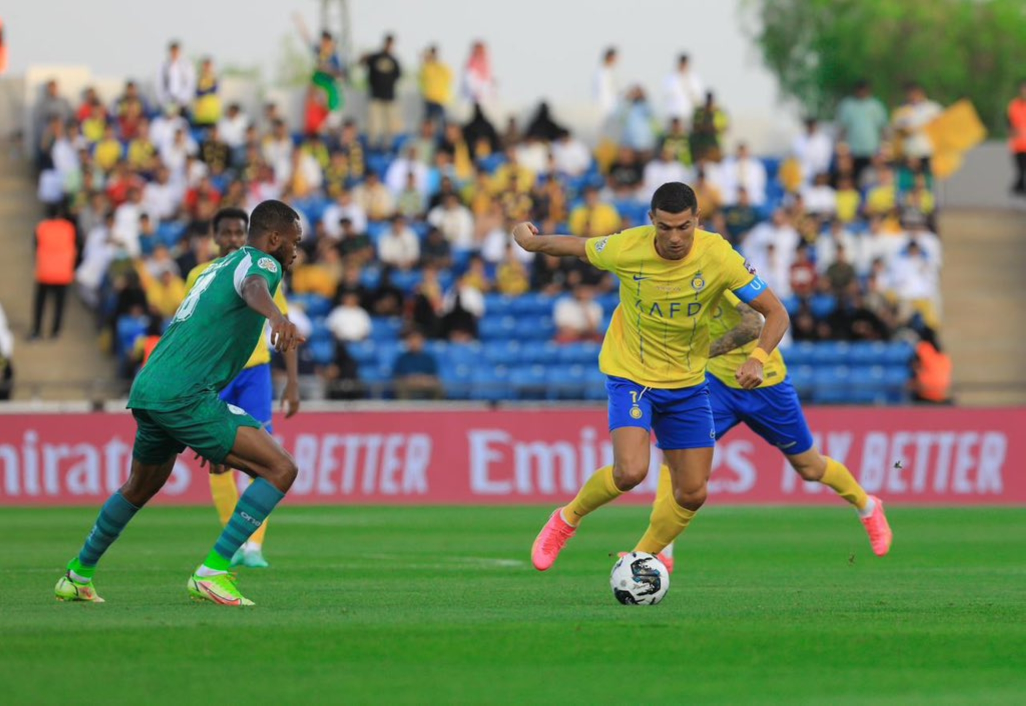 "العالمي" لنصف نهائي كأس الملك لـ"الأندية"