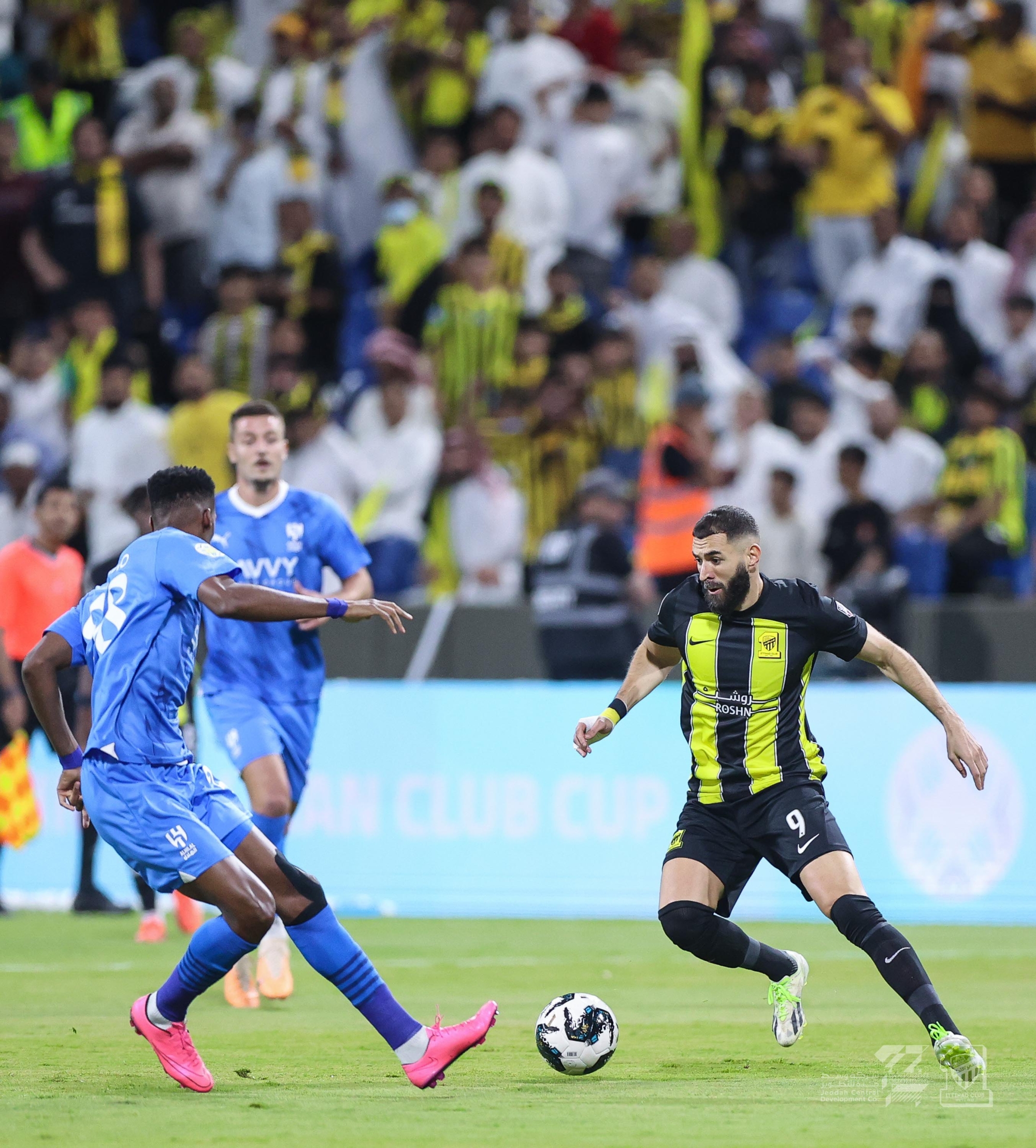 في أول اختبار.. كيف صدم كريم بنزيما جماهير الاتحاد؟