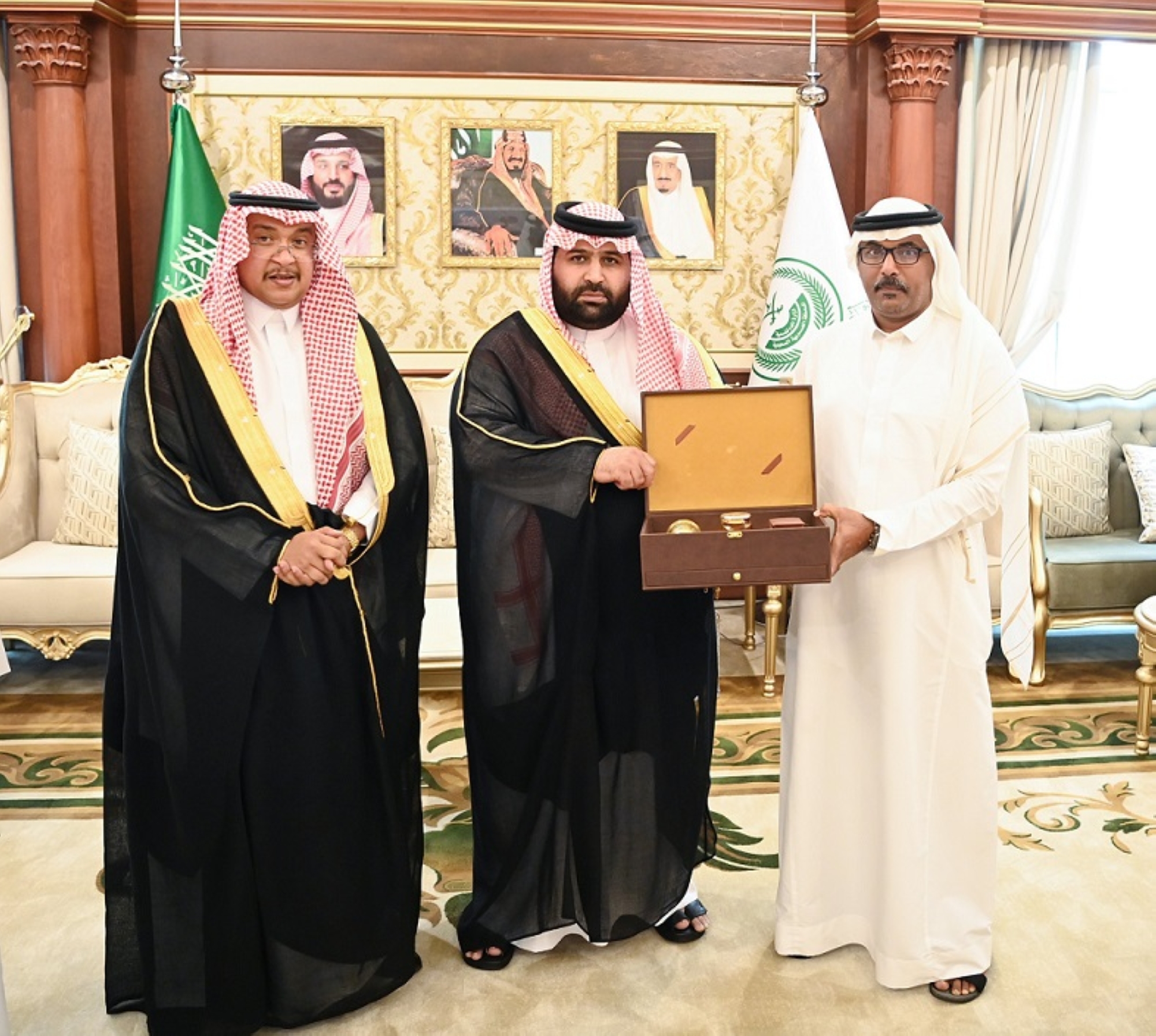 تسليم 49 فيلا سكنية بجازان لمستحقيها