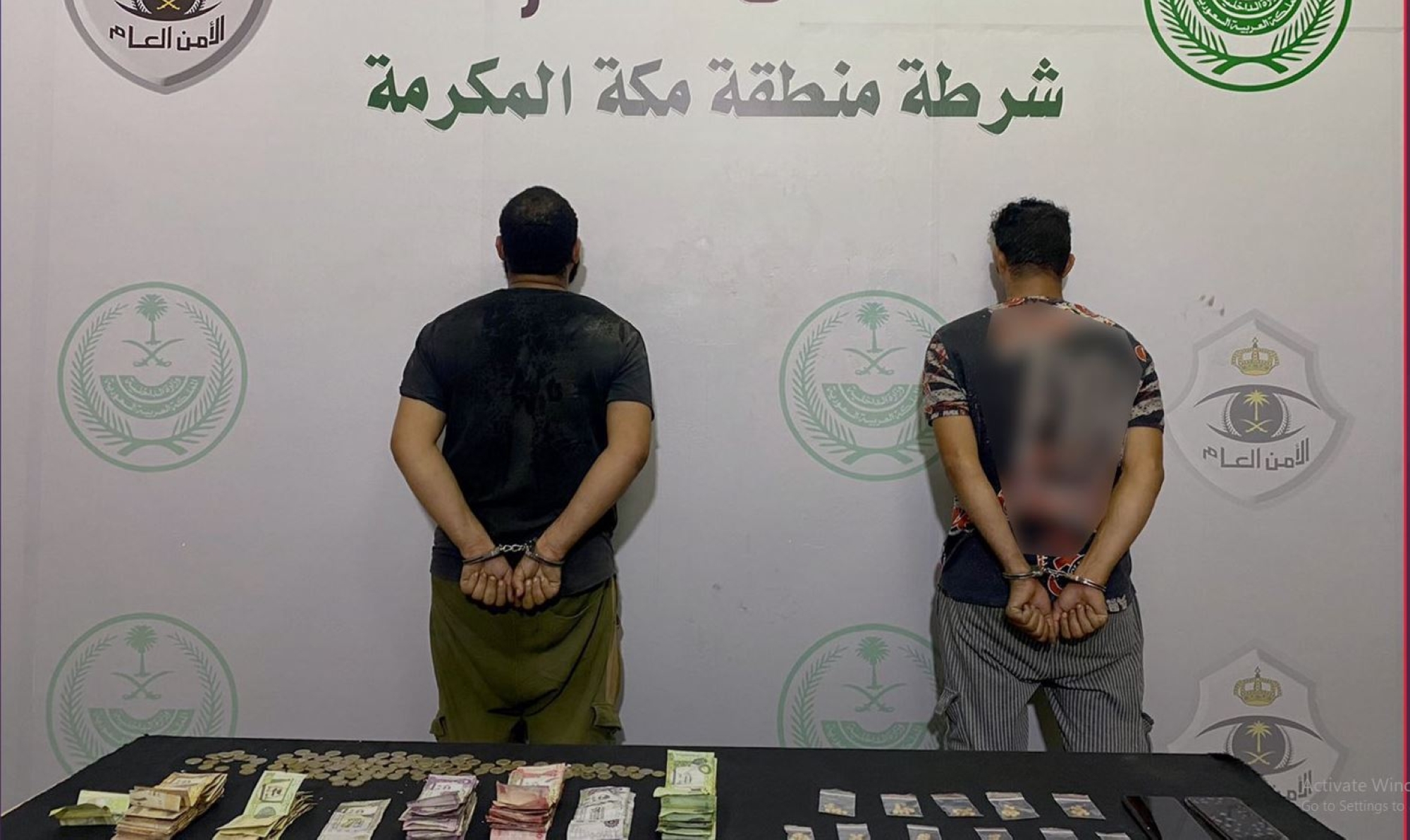 الإطاحة بـ6 أشخاص لترويج "مخدرات"