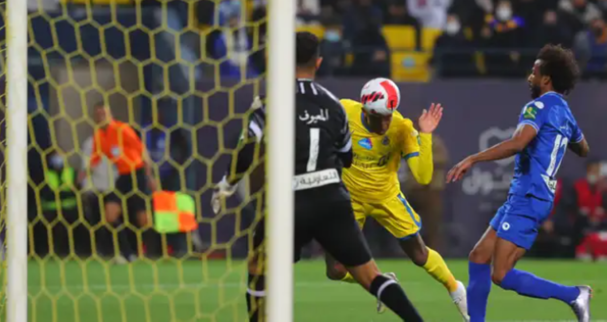 قبل النهائي المنتظر.. تاريخ مواجهات الهلال والنصر عربيًا
