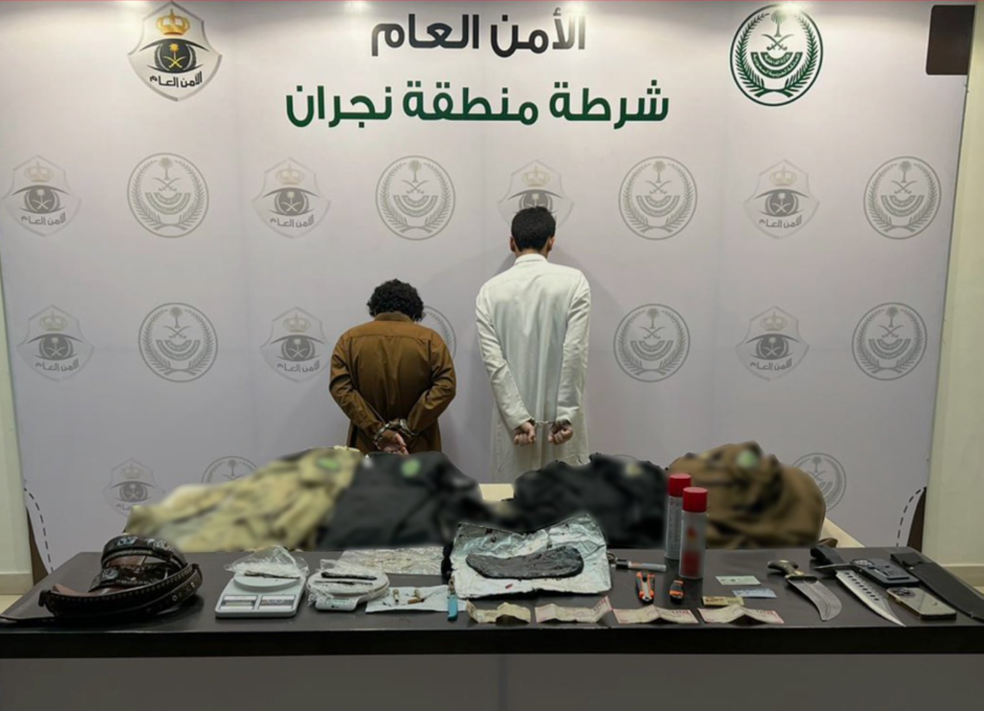 إحالة مواطنين لـ"النيابة" لترويجهما مخدرات