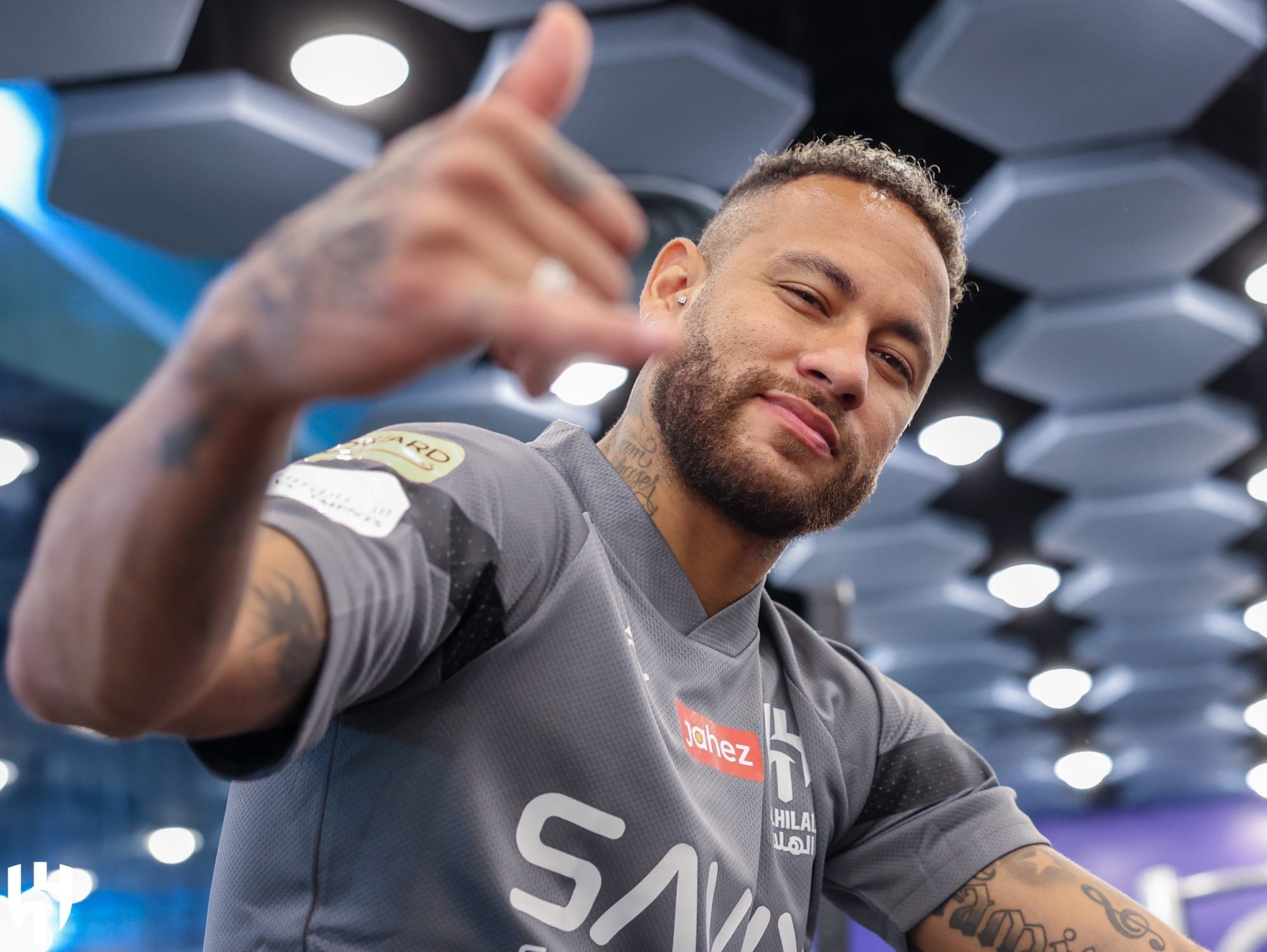 نيمار يبدأ برنامجه التأهيلي مع الهلال