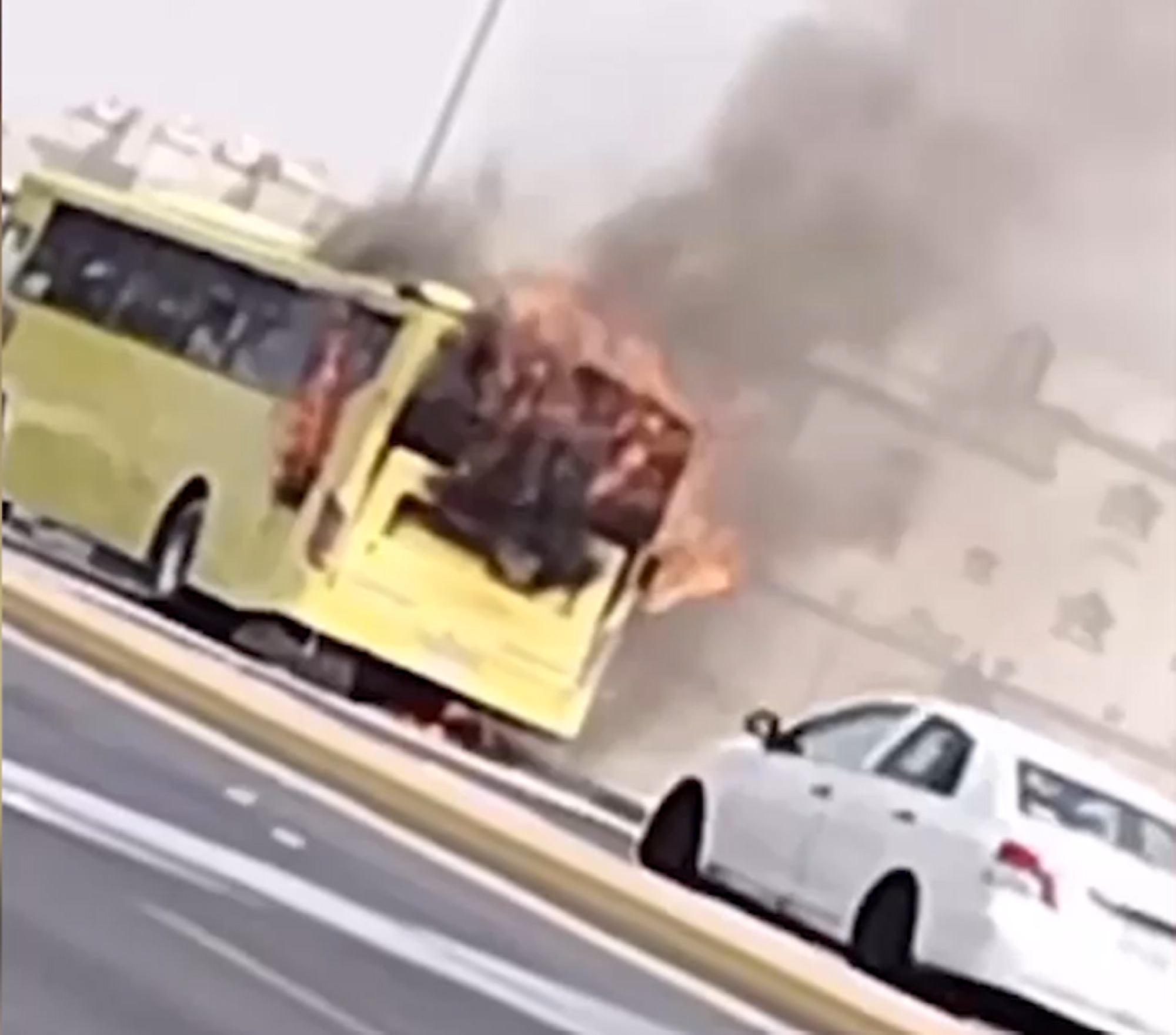 حريق حافلة طالبات بالأحساء