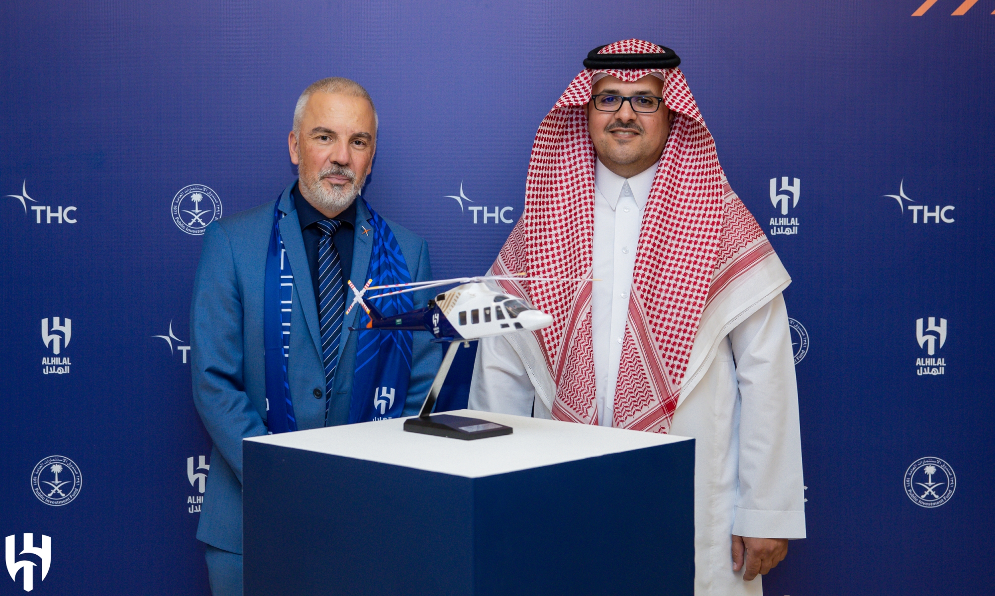 الهلال شريكاً لـ"الطائرات المروحية"