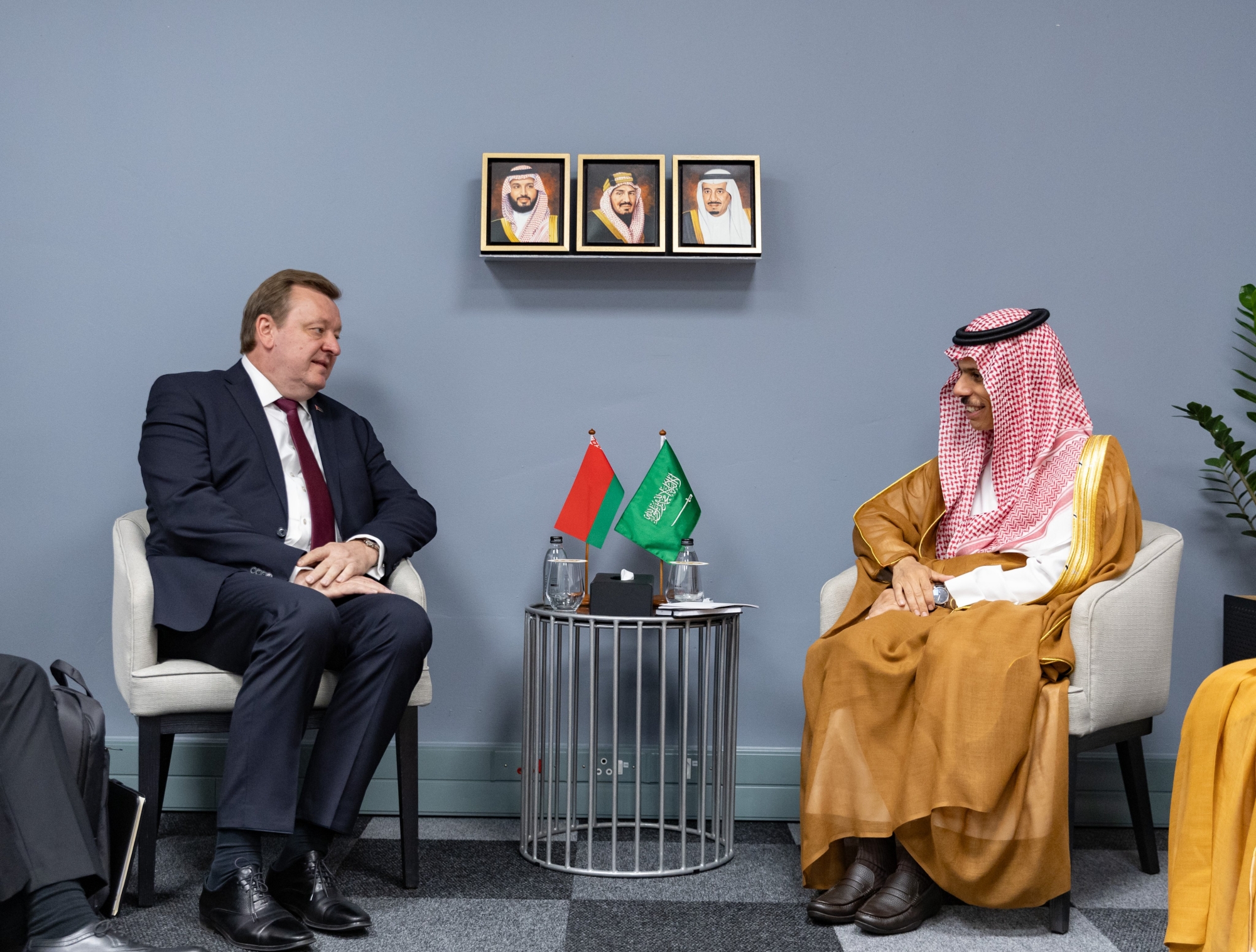"بن فرحان" يبحث تعزيز التعاون مع ألينيك