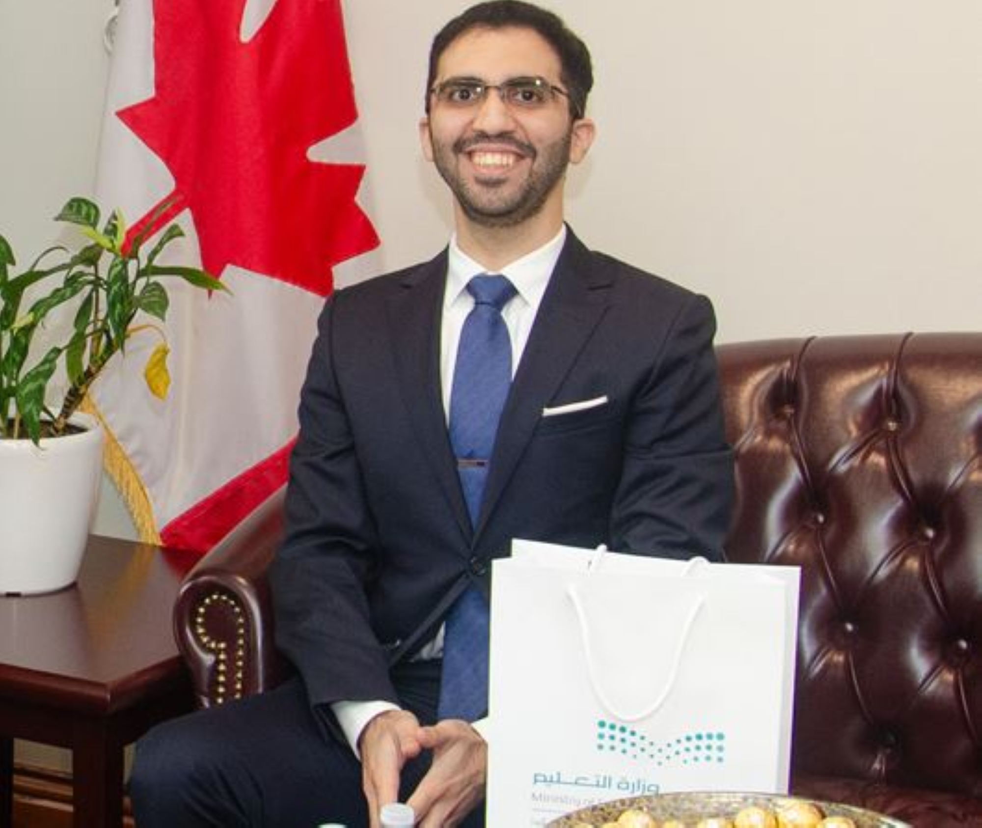 "مُبتعث سعودي" يفوز بأفضل بحث علمي بـ"كندا"
