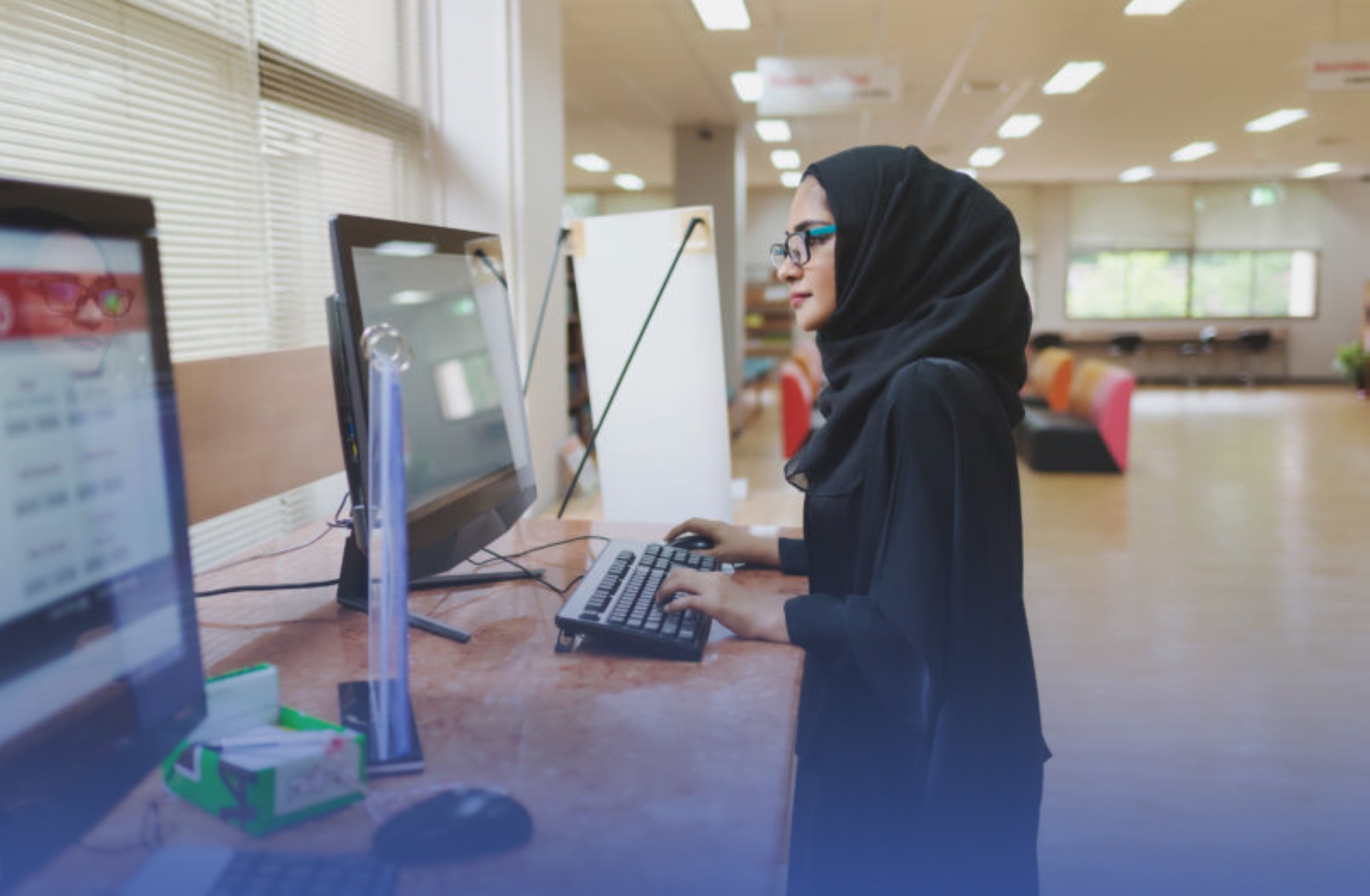 "2.3 مليون" وثيقة عمل حر بنصف 2023 "الأول"