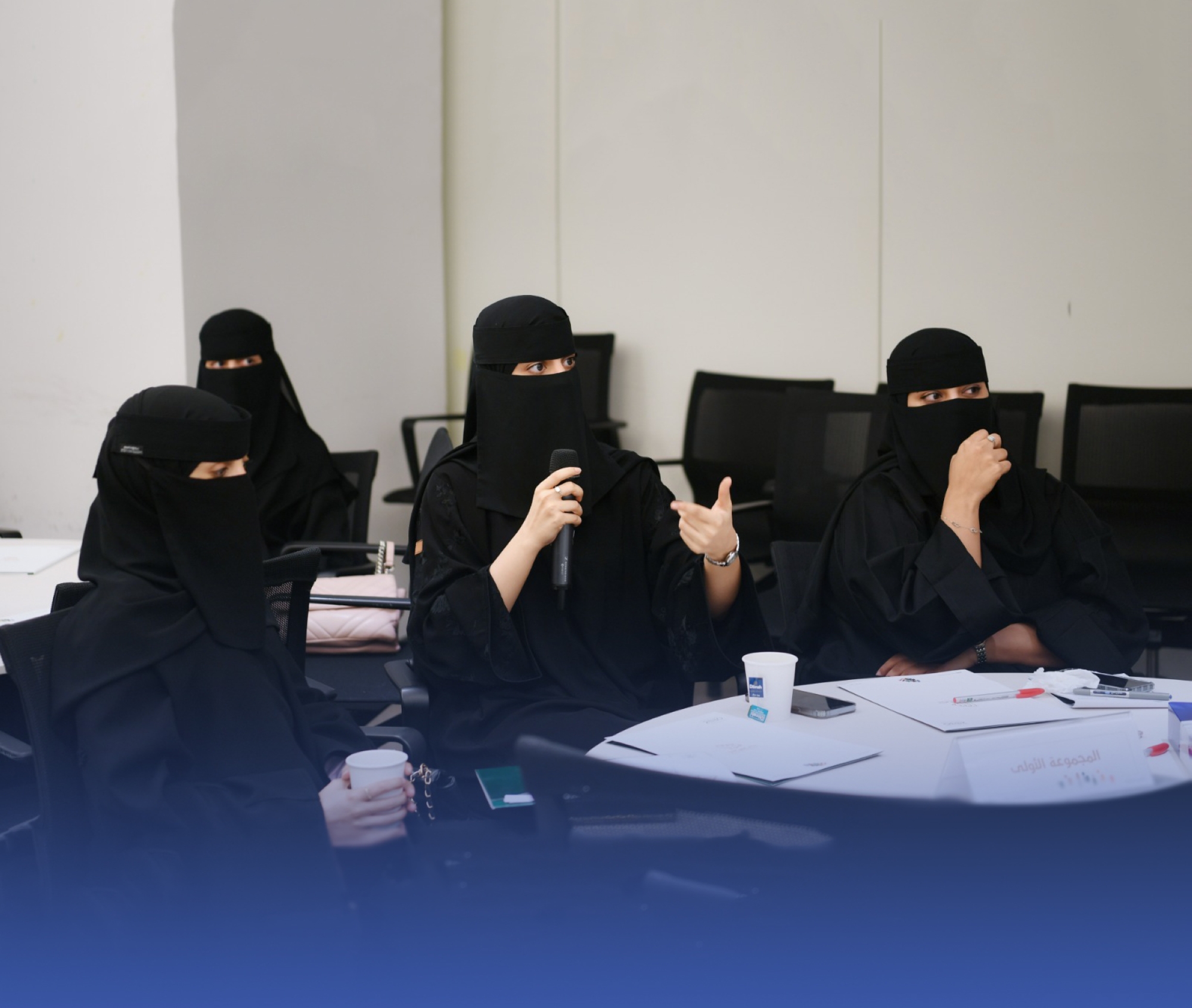 "أكاديمية": التوازن بين العمل والأسرة يخفف "التوتر"