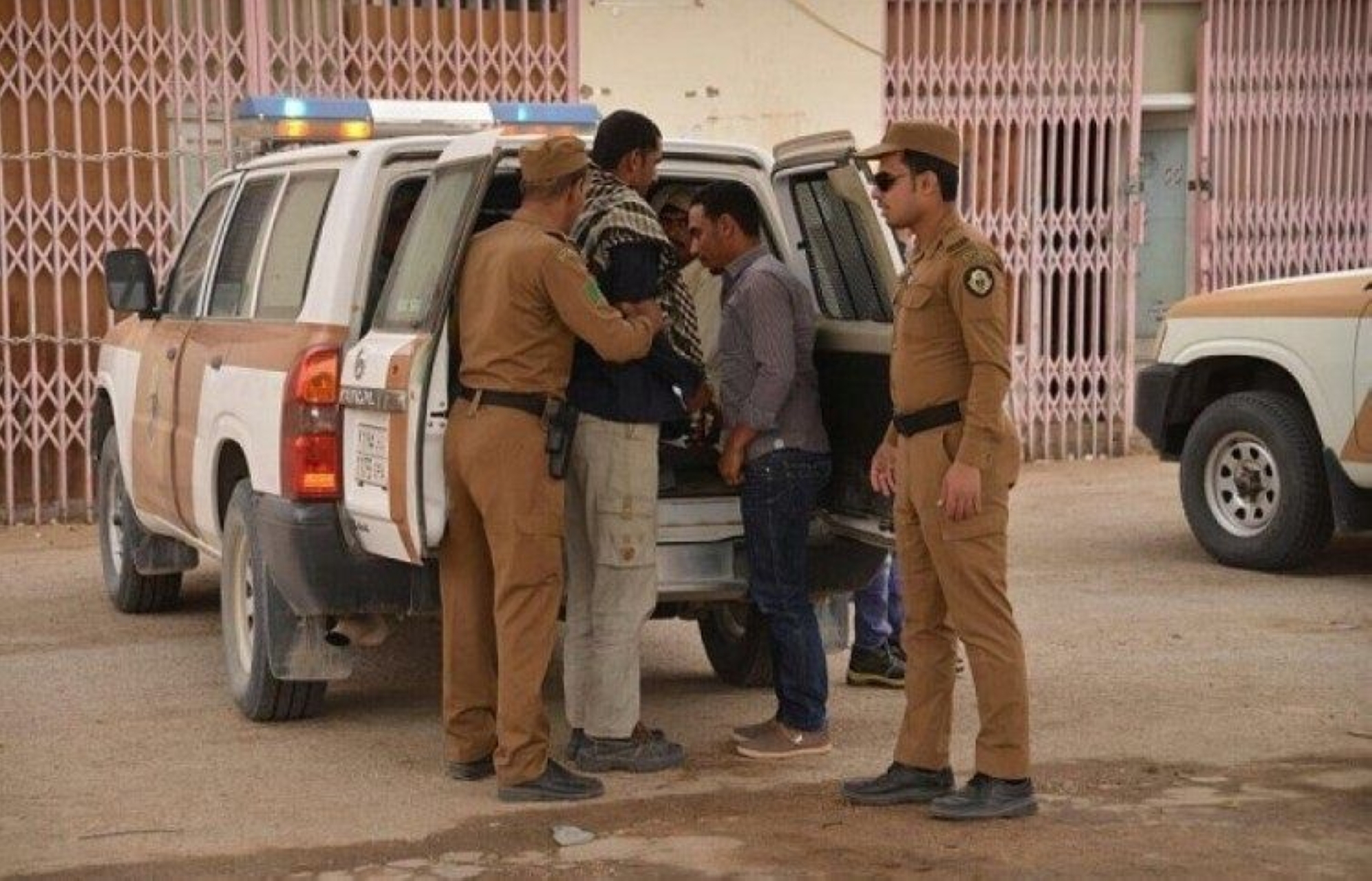 "الداخلية": ضبط 16 ألف مخالف بأسبوع