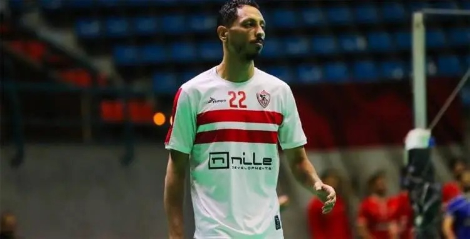 الخليج يضم نجم "طائرة مصر"