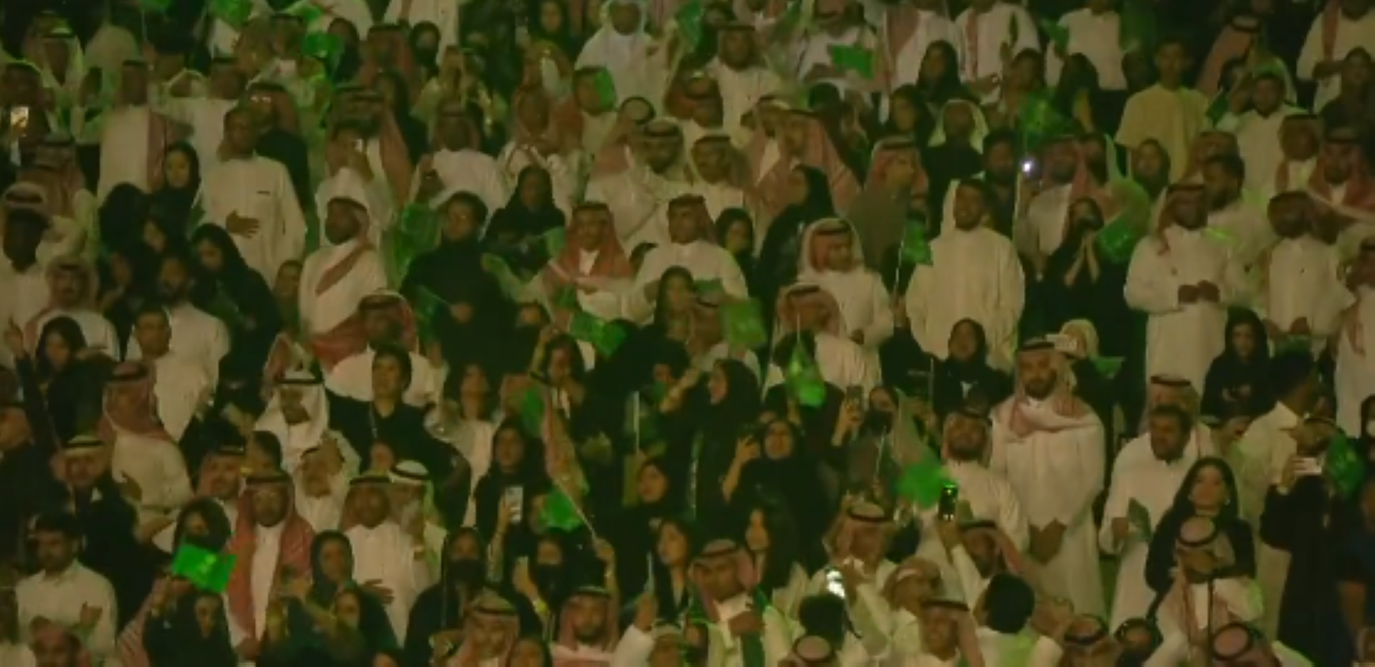 "فنان العرب" يتغنى بـ"الوطن"