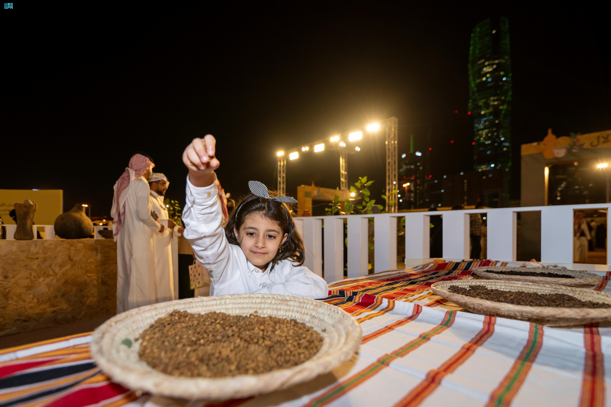 "فنجال".. وعلوم "رجال"