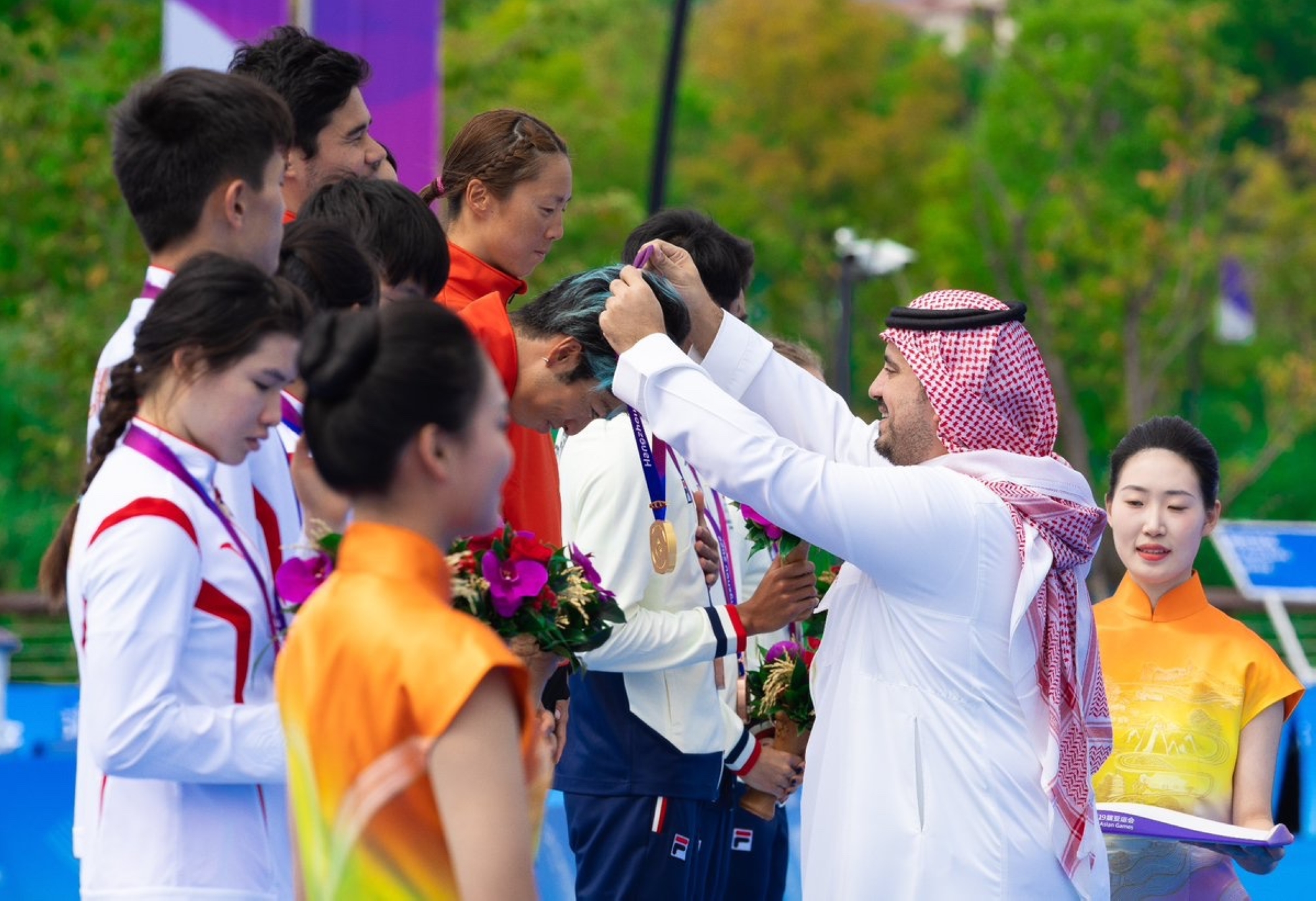 "بن جلوي" يتوج الفائزين بـ"الترايثلون"