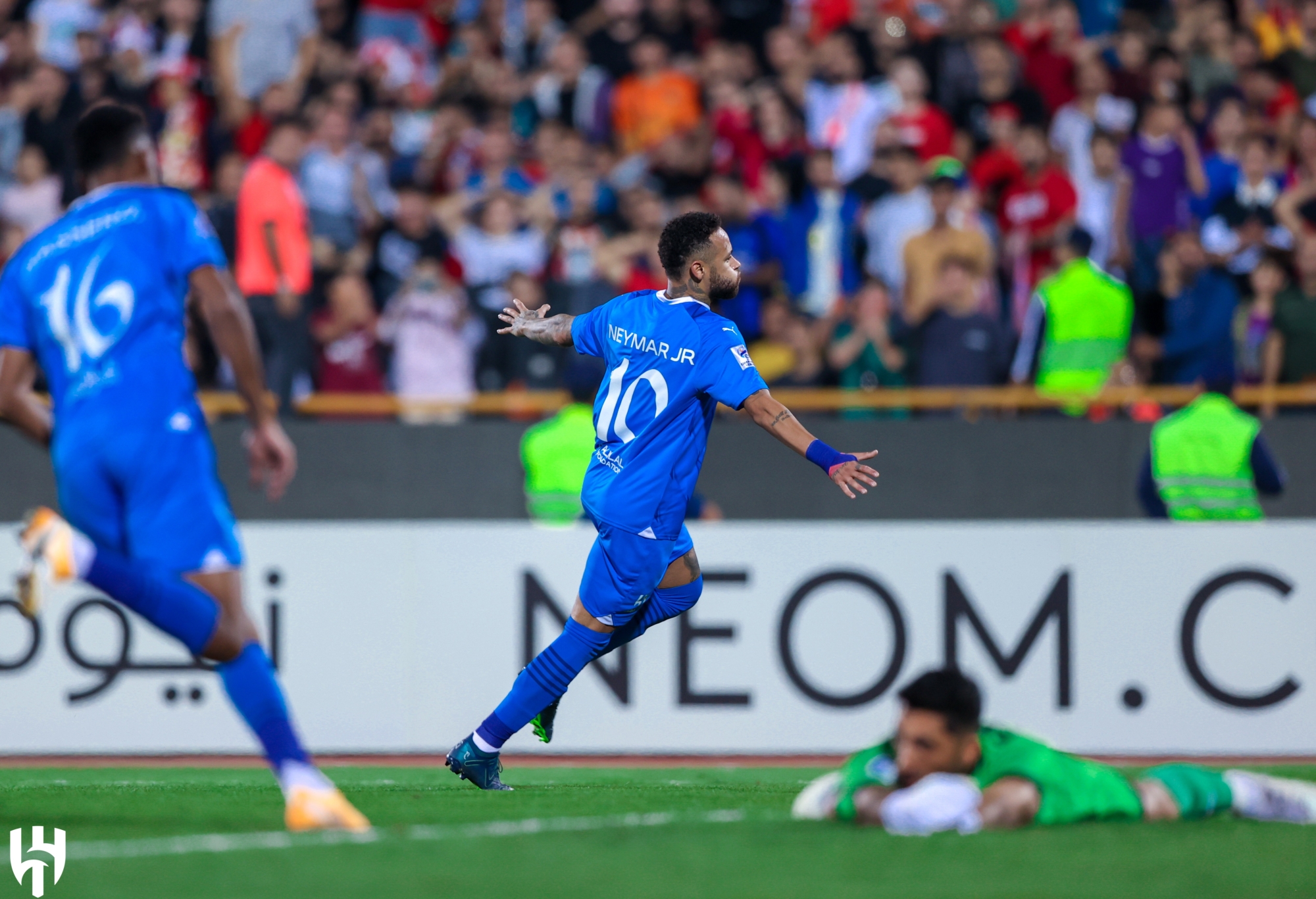 نيمار يسجل أول أهدافه مع الهلال