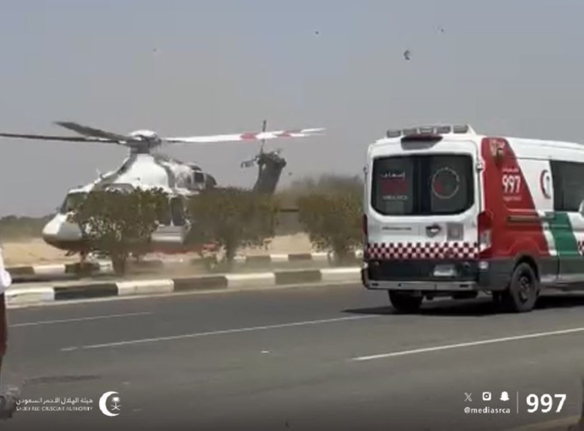 الإسعاف الجويّ ينقذ مصاباً بأزمة قلبية