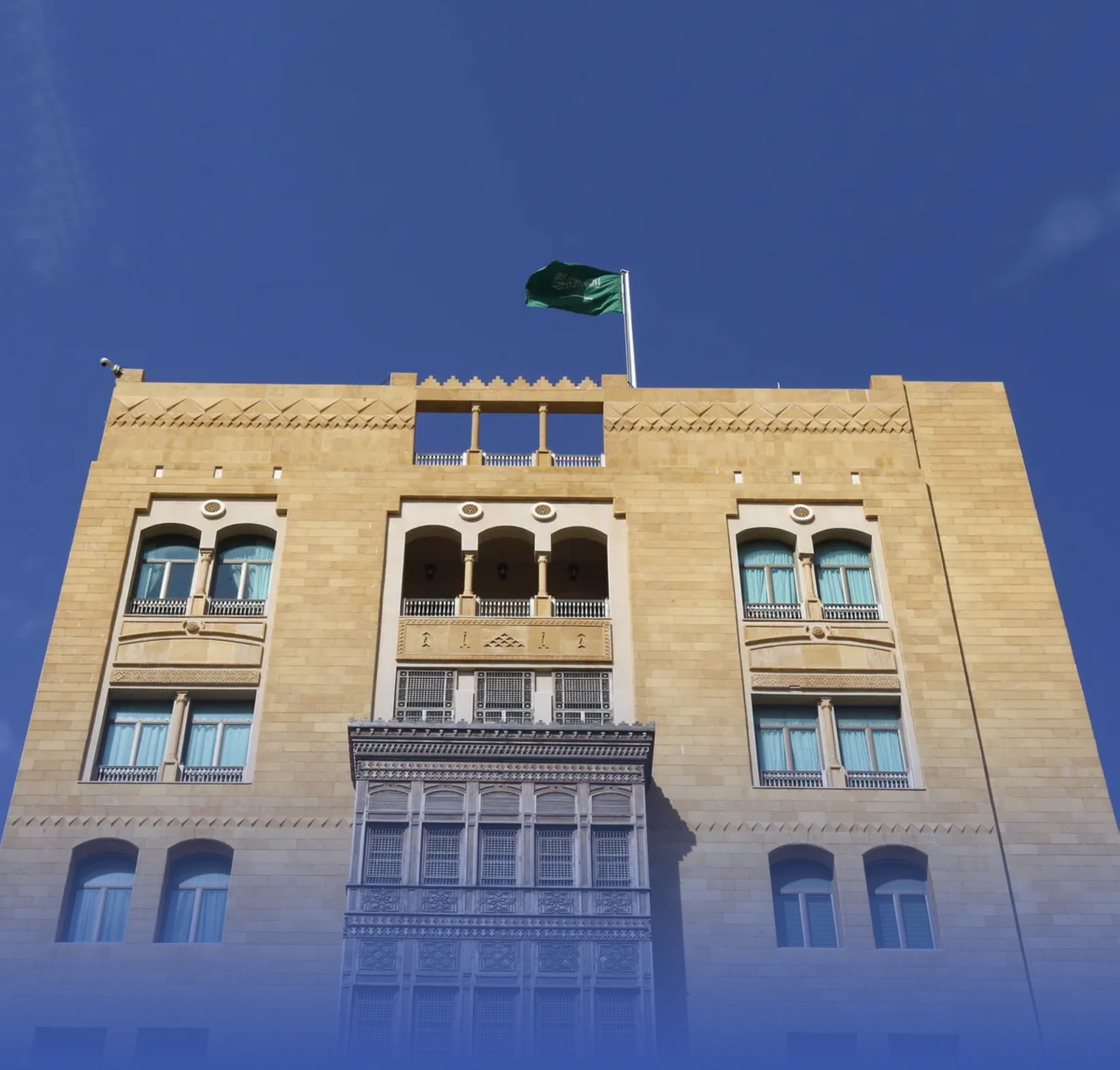 "المملكة" للسعوديين في لبنان: "غادِروها فوراً"