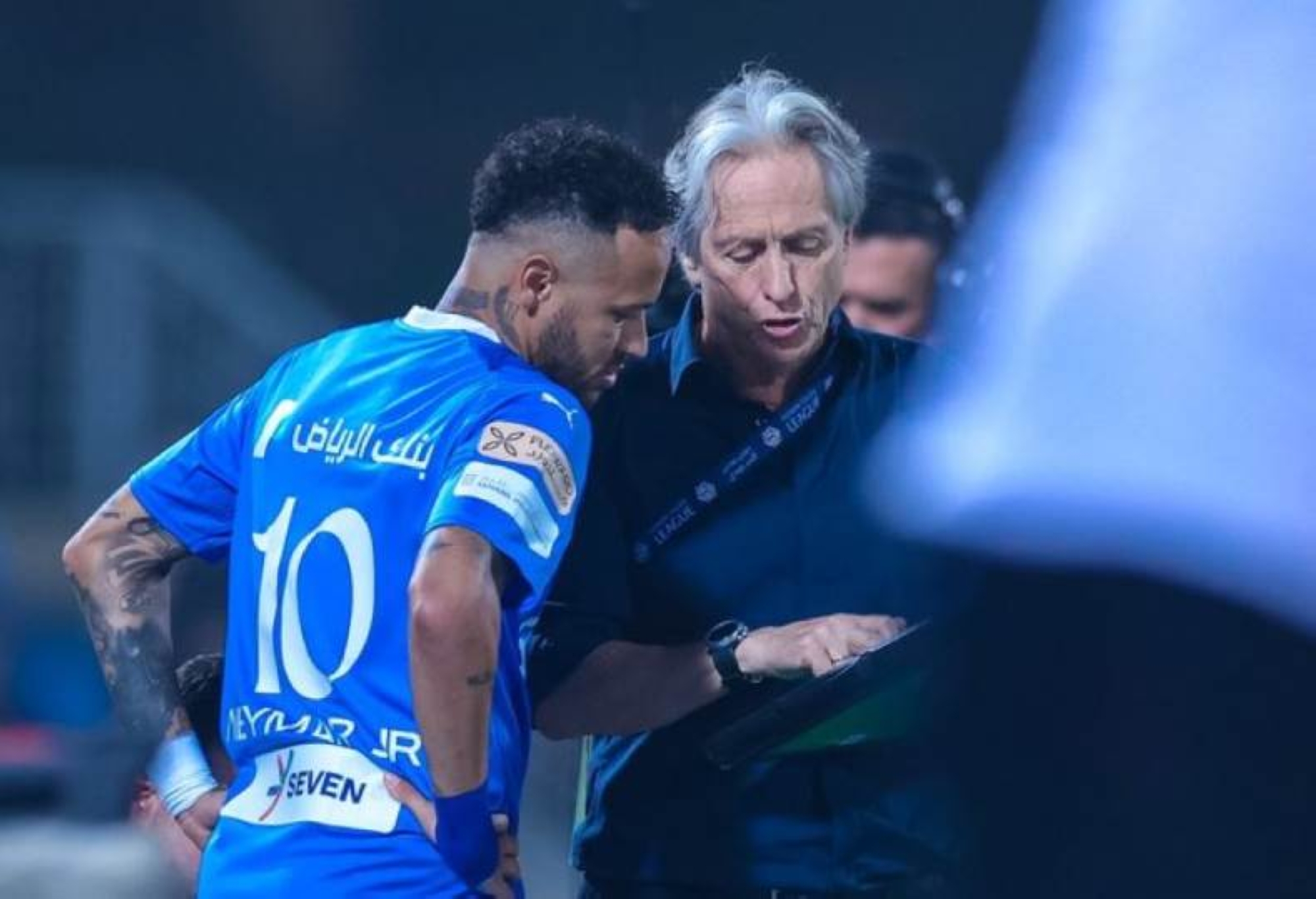 جيسوس ونجوم الهلال يدعمون "نيمار"