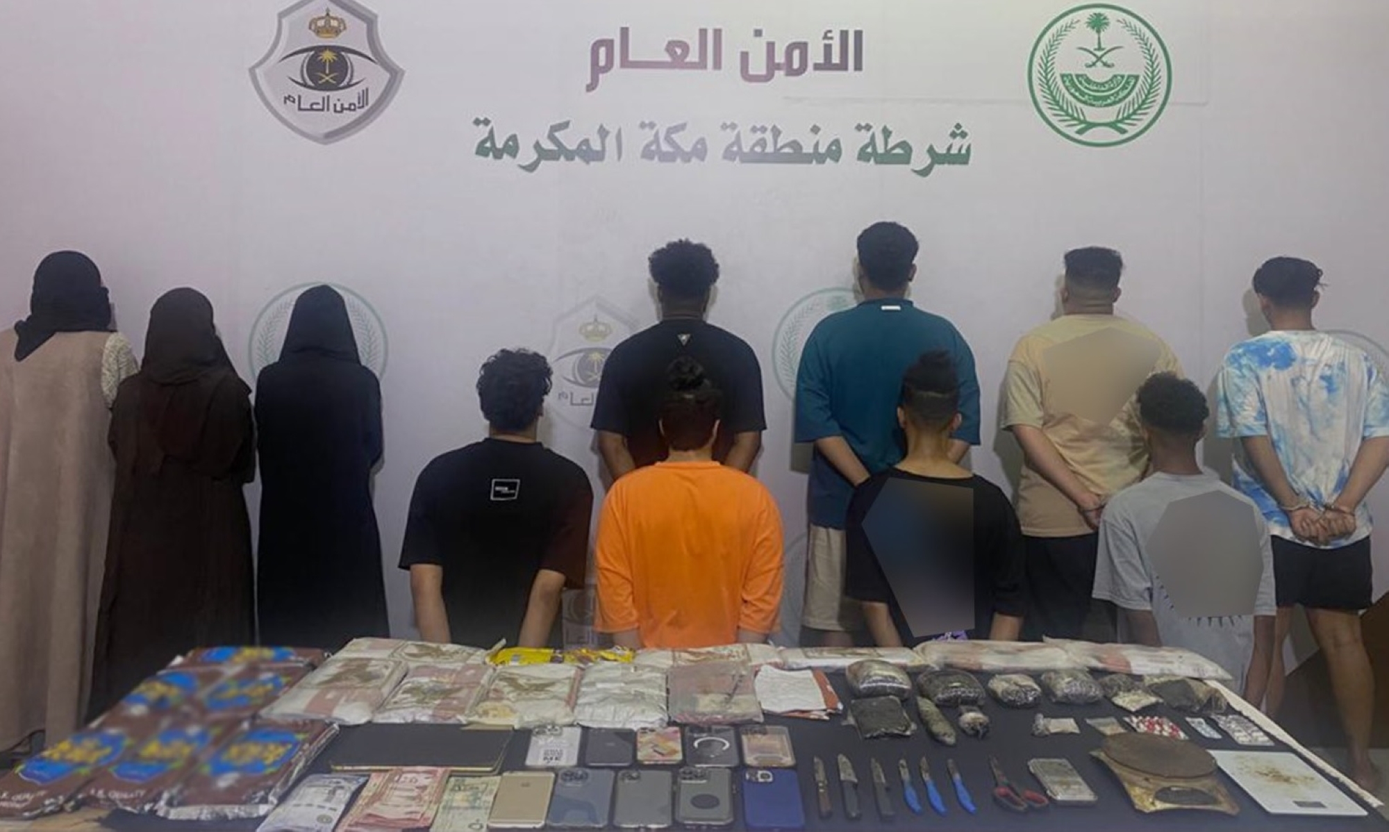 الإطاحة بـ11 مروجاً بـ"وكر" بجدة