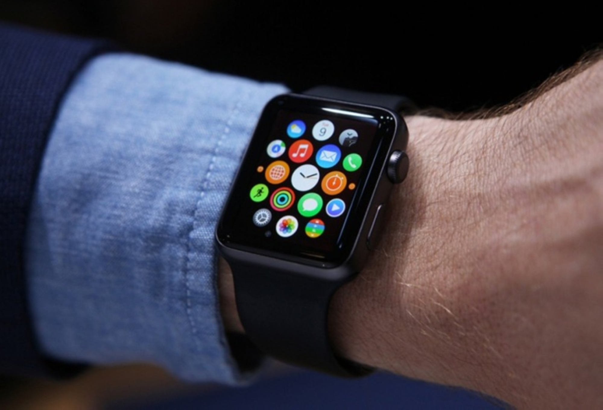 "ساعة آبل" تقيس "ضغط الدم"