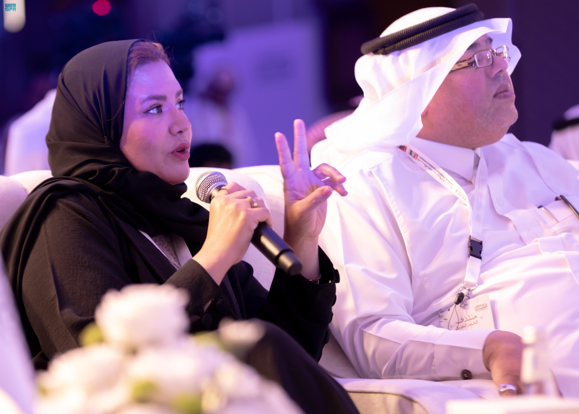 "الطائف" تلتحف برداء "الشِعر"