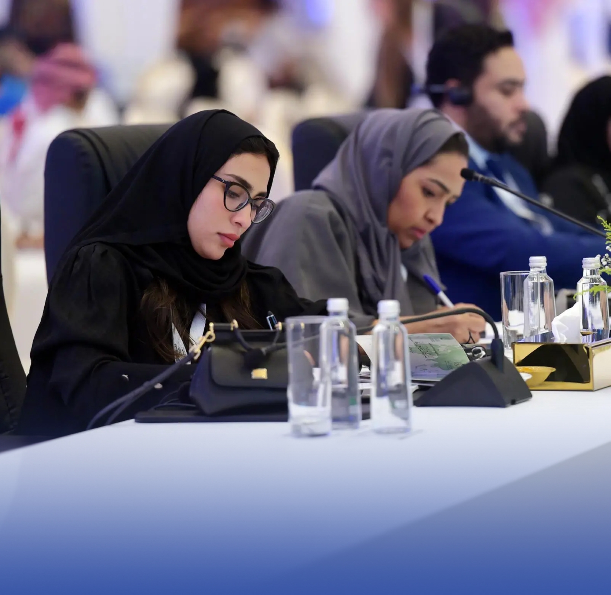 "المكانة والتمكين".. للمرأة في الإسلام