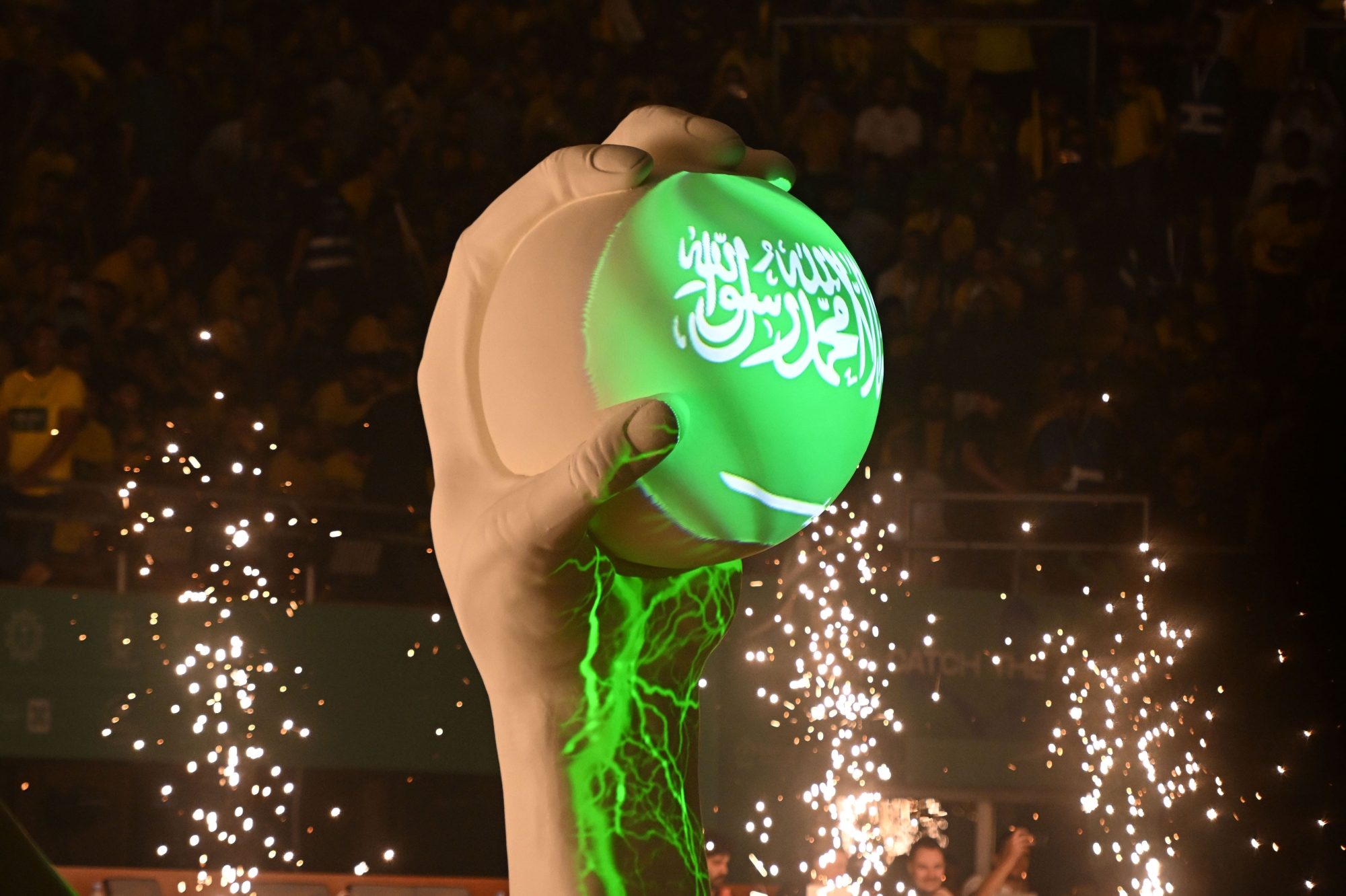 "الفيصل": أهلاً بالعالم بـ"سوبر جلوب"