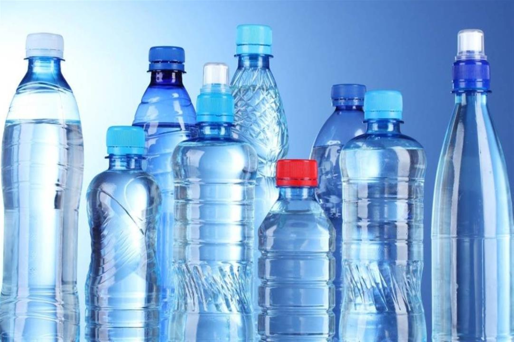 قائمة "إلزامية" للمنتجات "البلاستيكية"