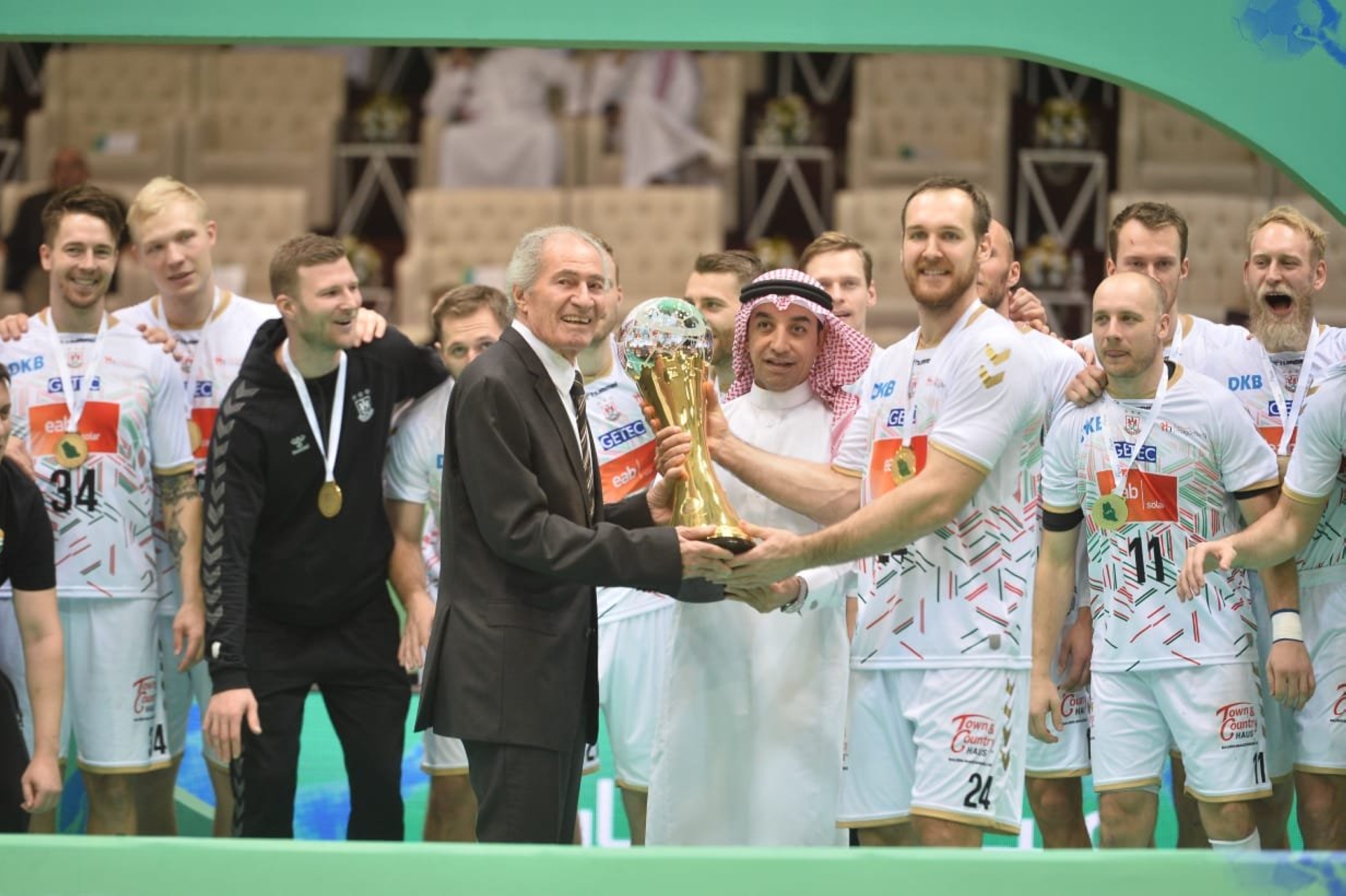 "ماجديبورج" بطلاً لـ"سوبر جلوب"