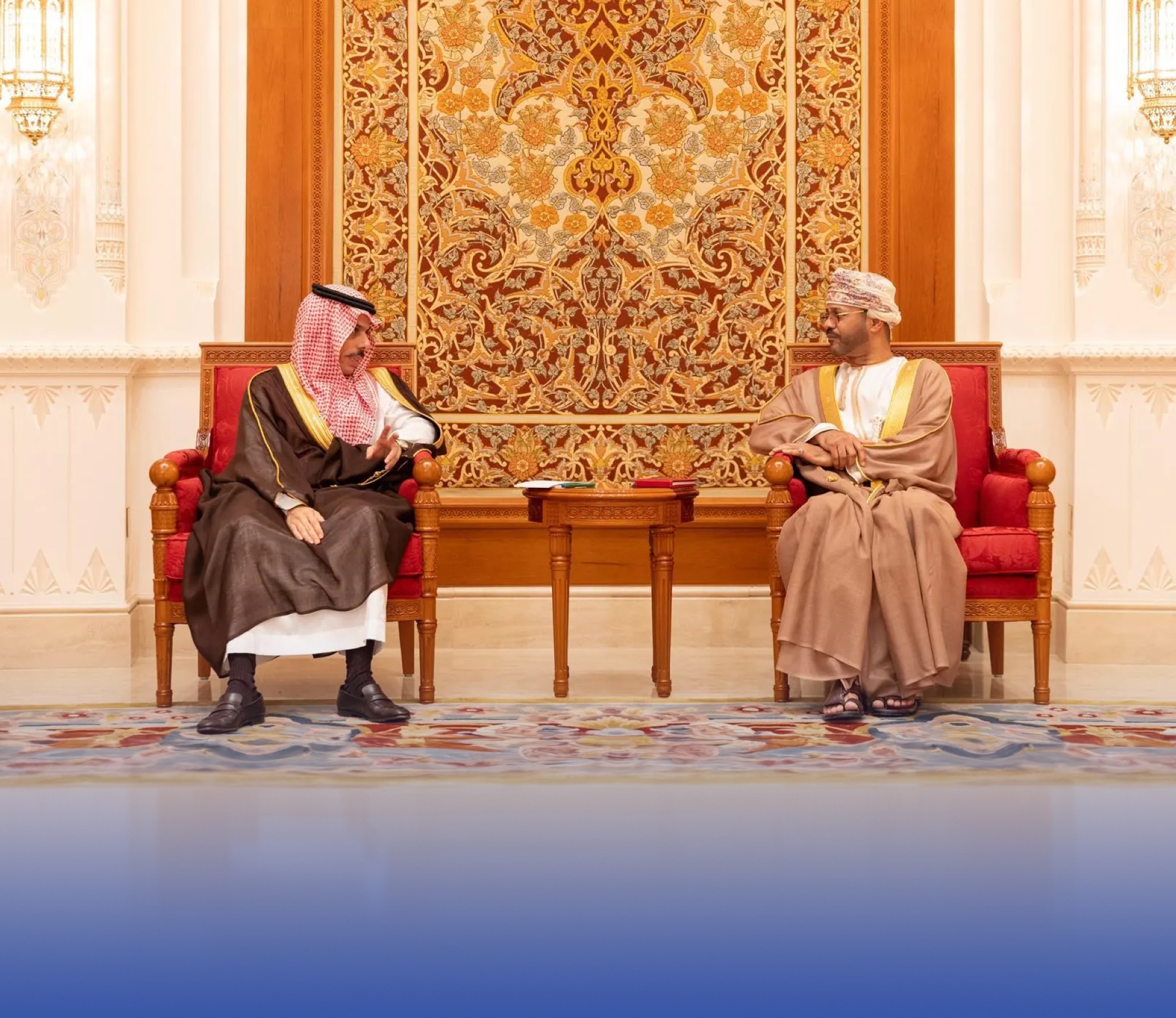"بن فرحان" من مسقط: علاقتنا بعُمان "فاعلة"