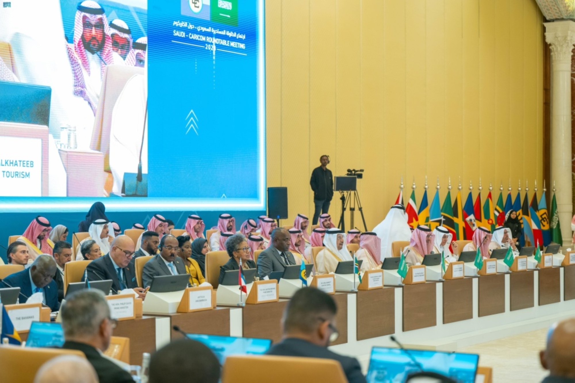 السعودية.. مؤتمرات و"قلبٌ نابض"