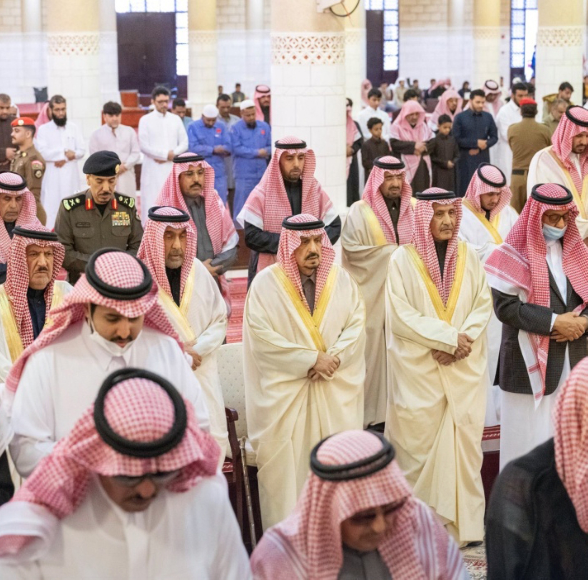 الصلاة على "العنود بنت سعود" ووالدة "الجوهرة بنت عبدالله"