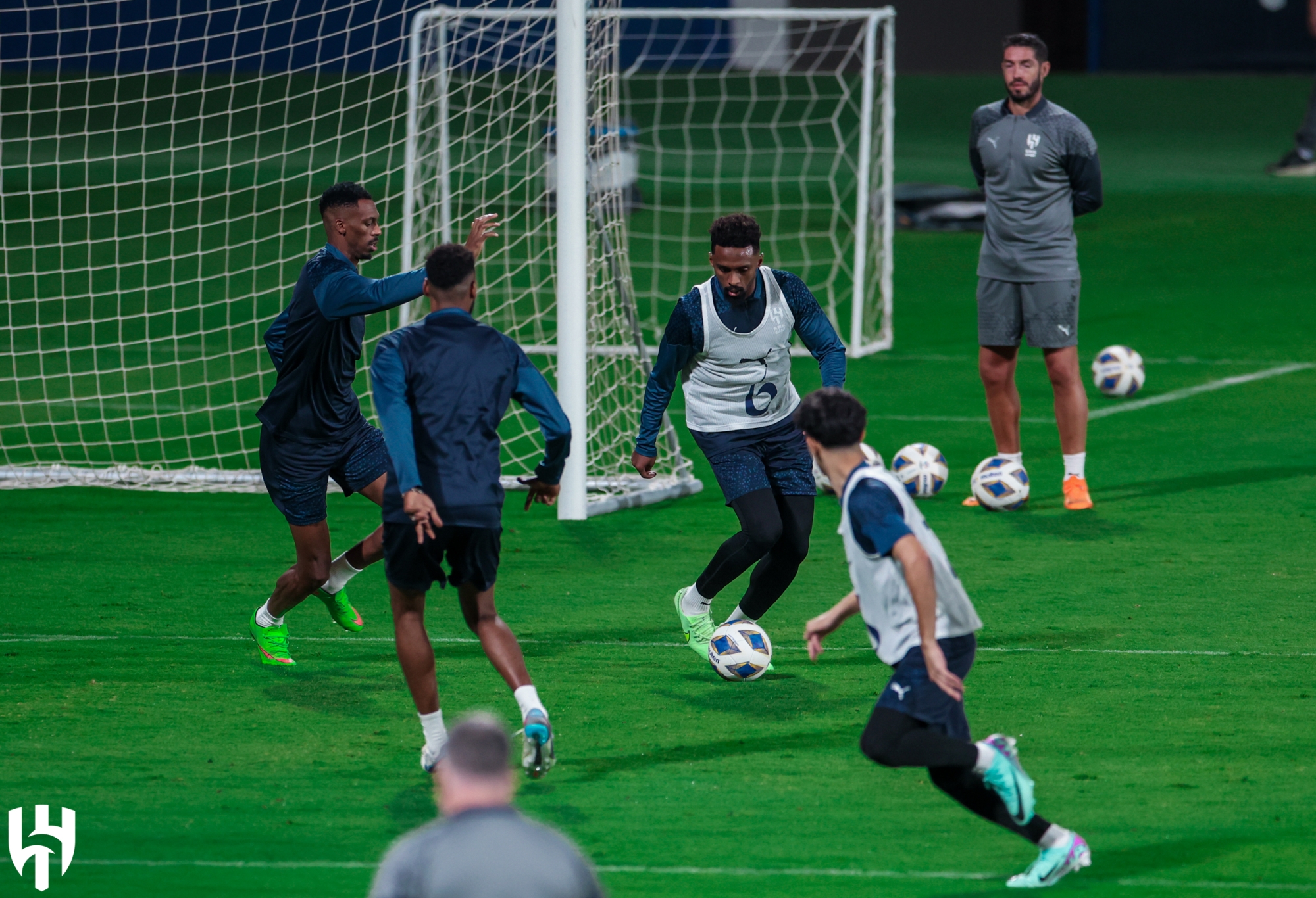 "الهلال" بنشوة الديربي يستقبل "ناساجي"
