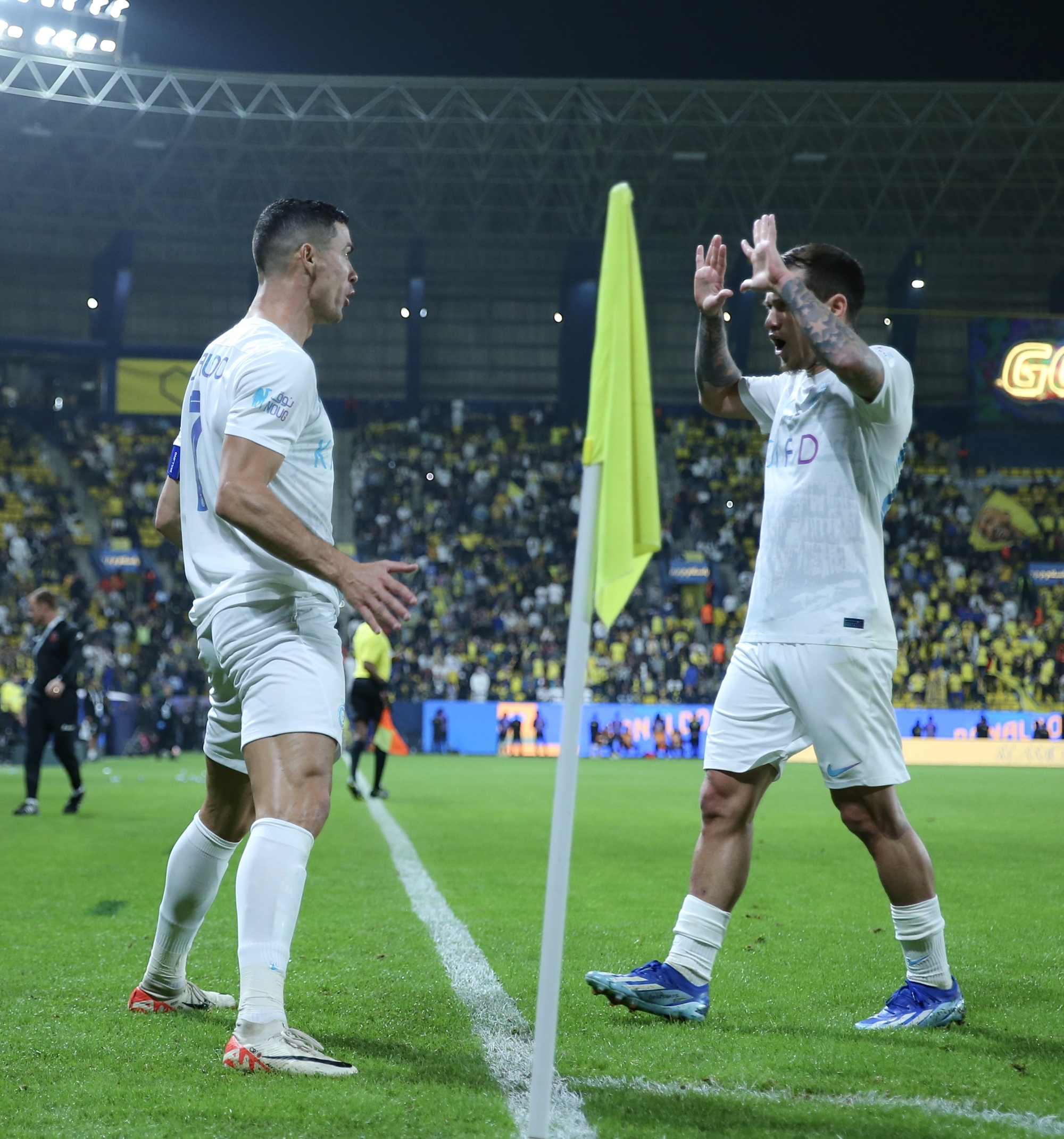 النصر يكتسح "الرياض" بـ"رباعية"