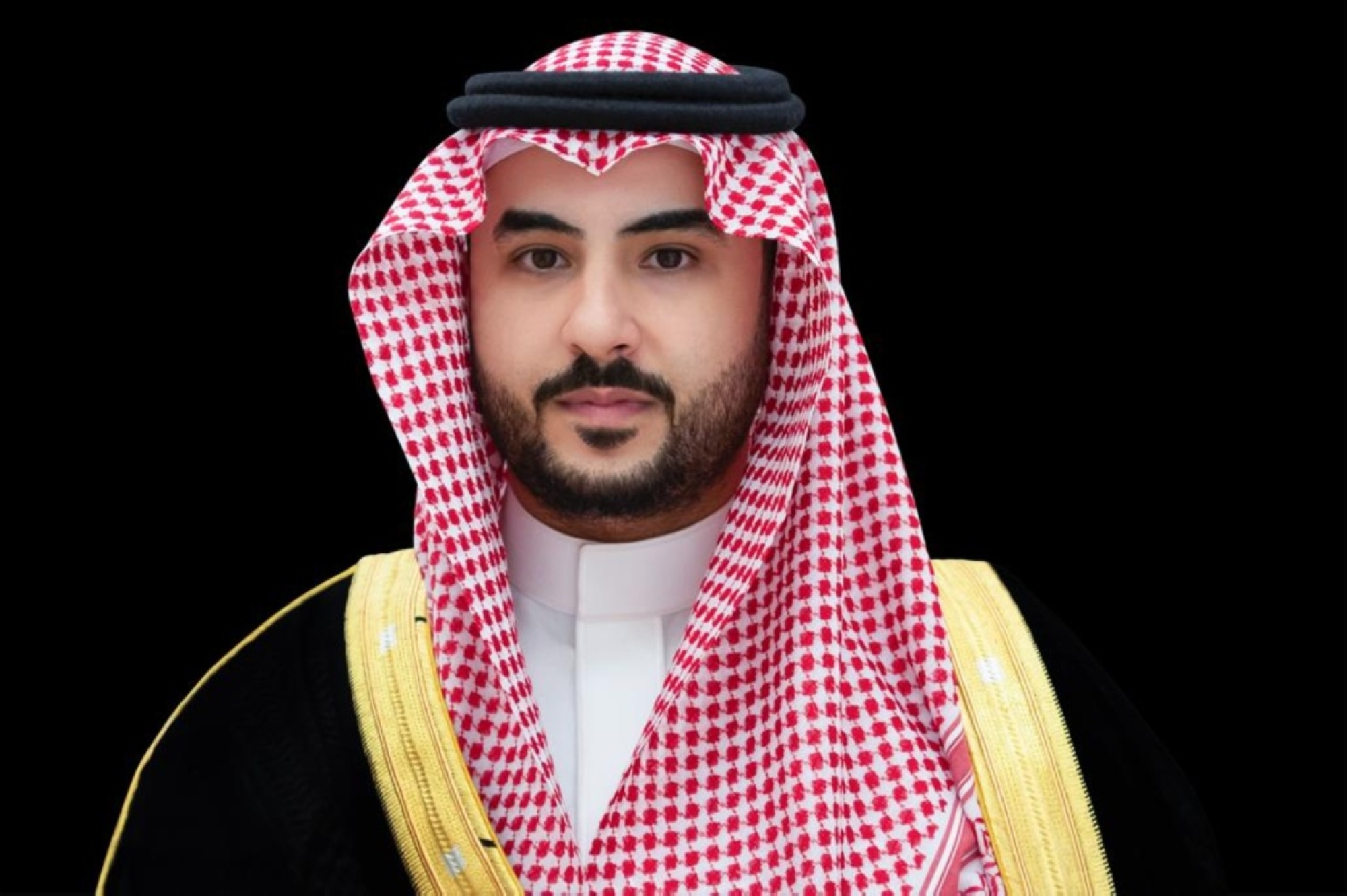 "الأمن الإقليمي" باتصال بين وزير الدفاع و"ستولتنبرغ"