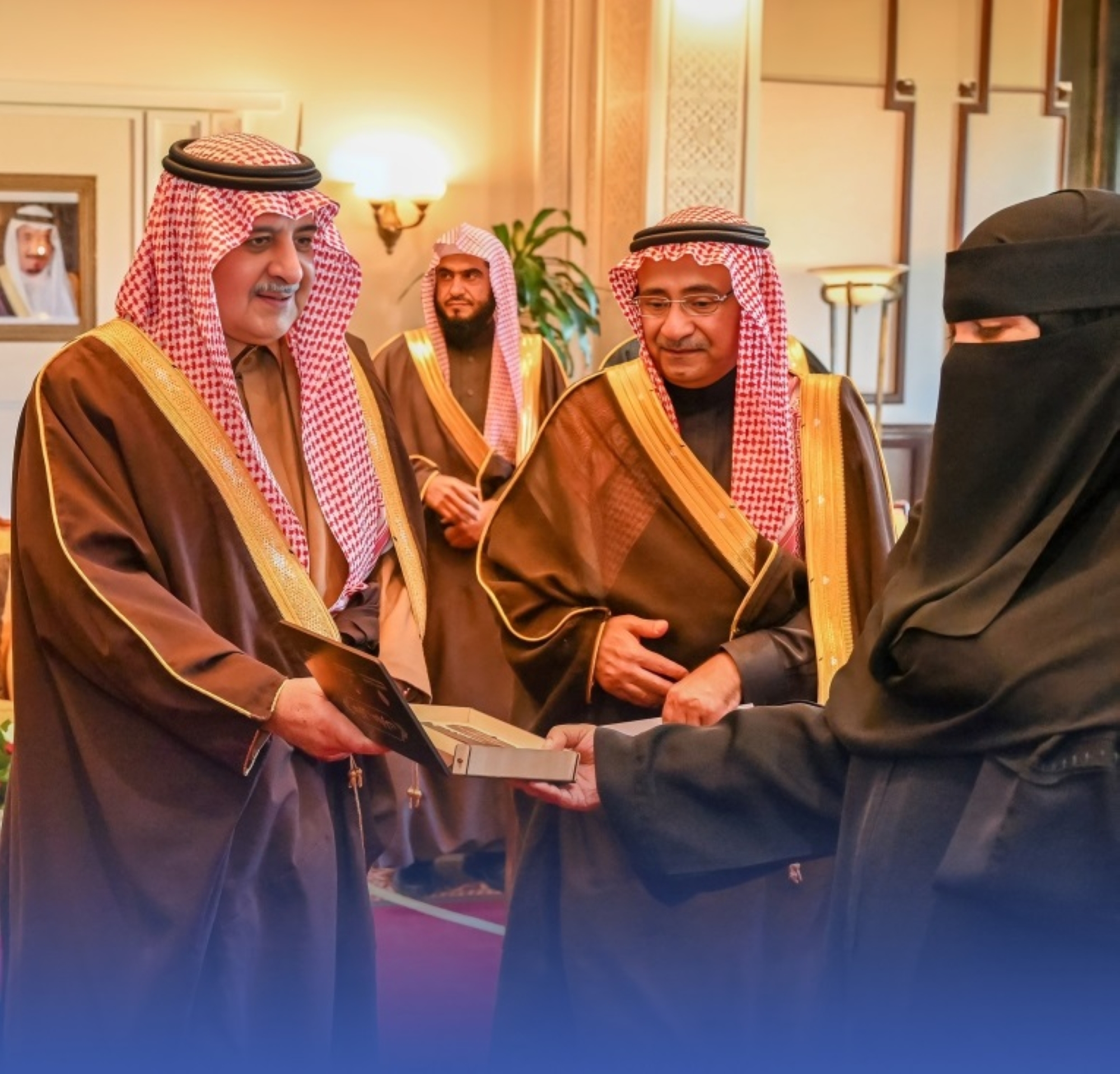 "أمير تبوك": مواطنونا أساس "البلد"