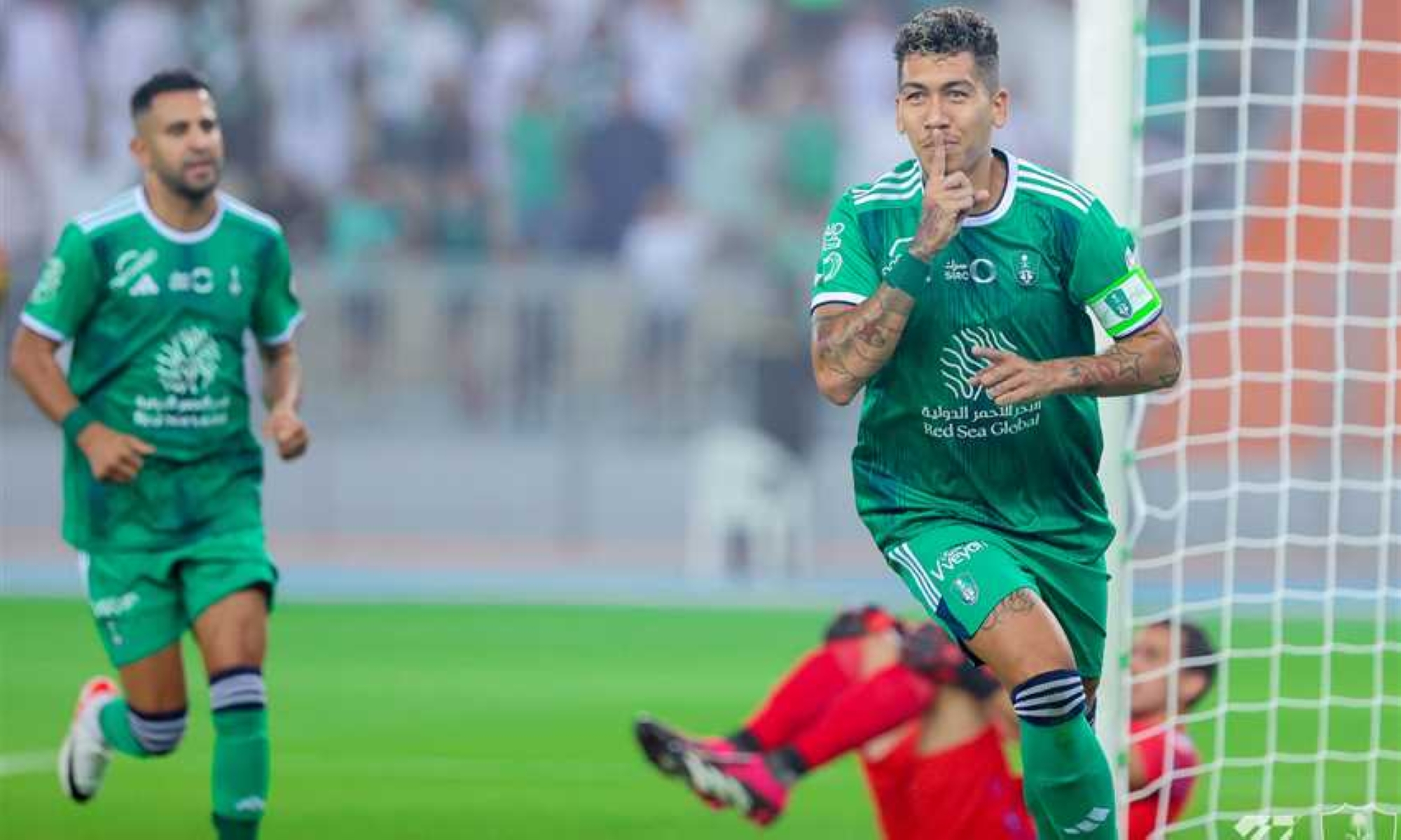 عرض برازيلي لـ"فيرمينو"