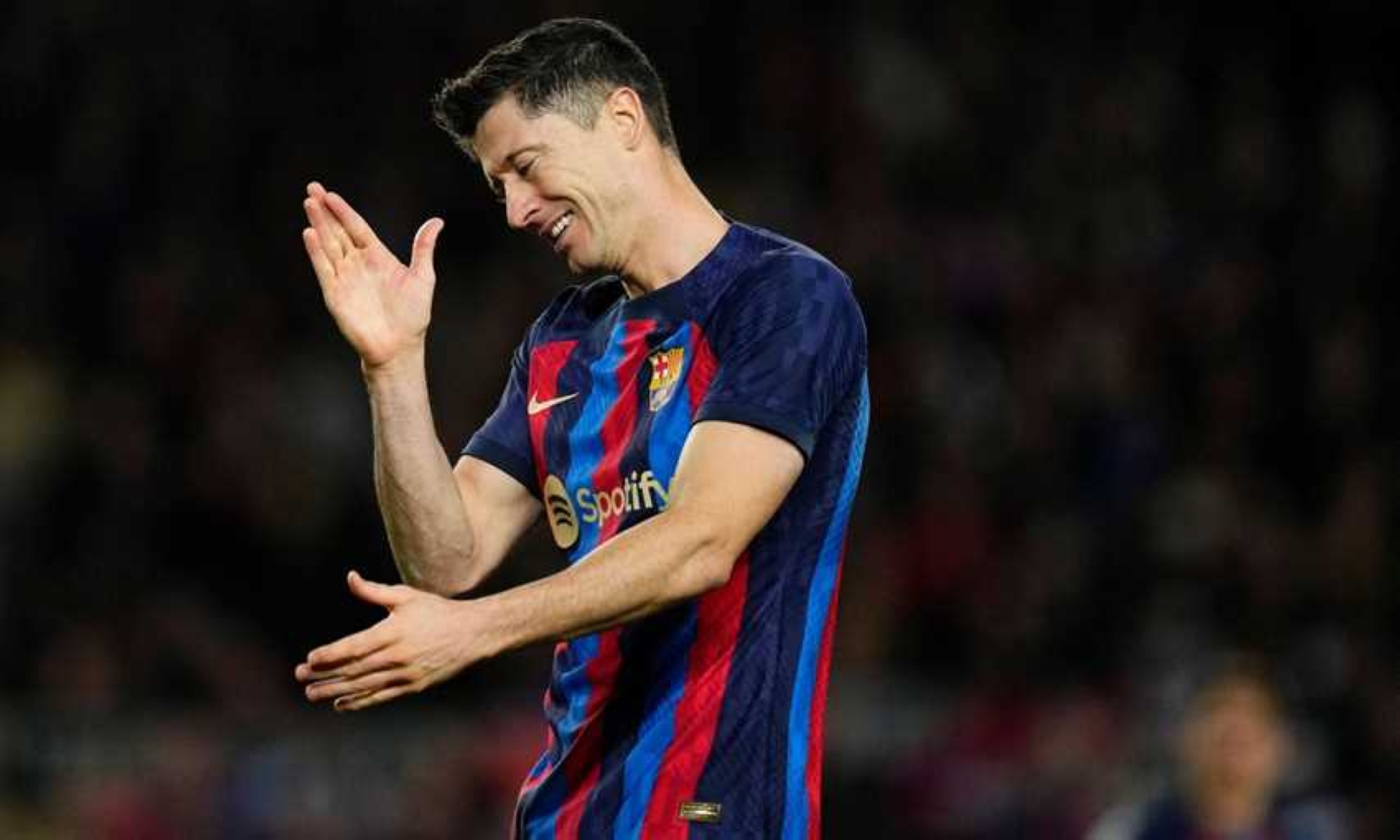ليفاندوفسكي يقود برشلونة في "السوبر"