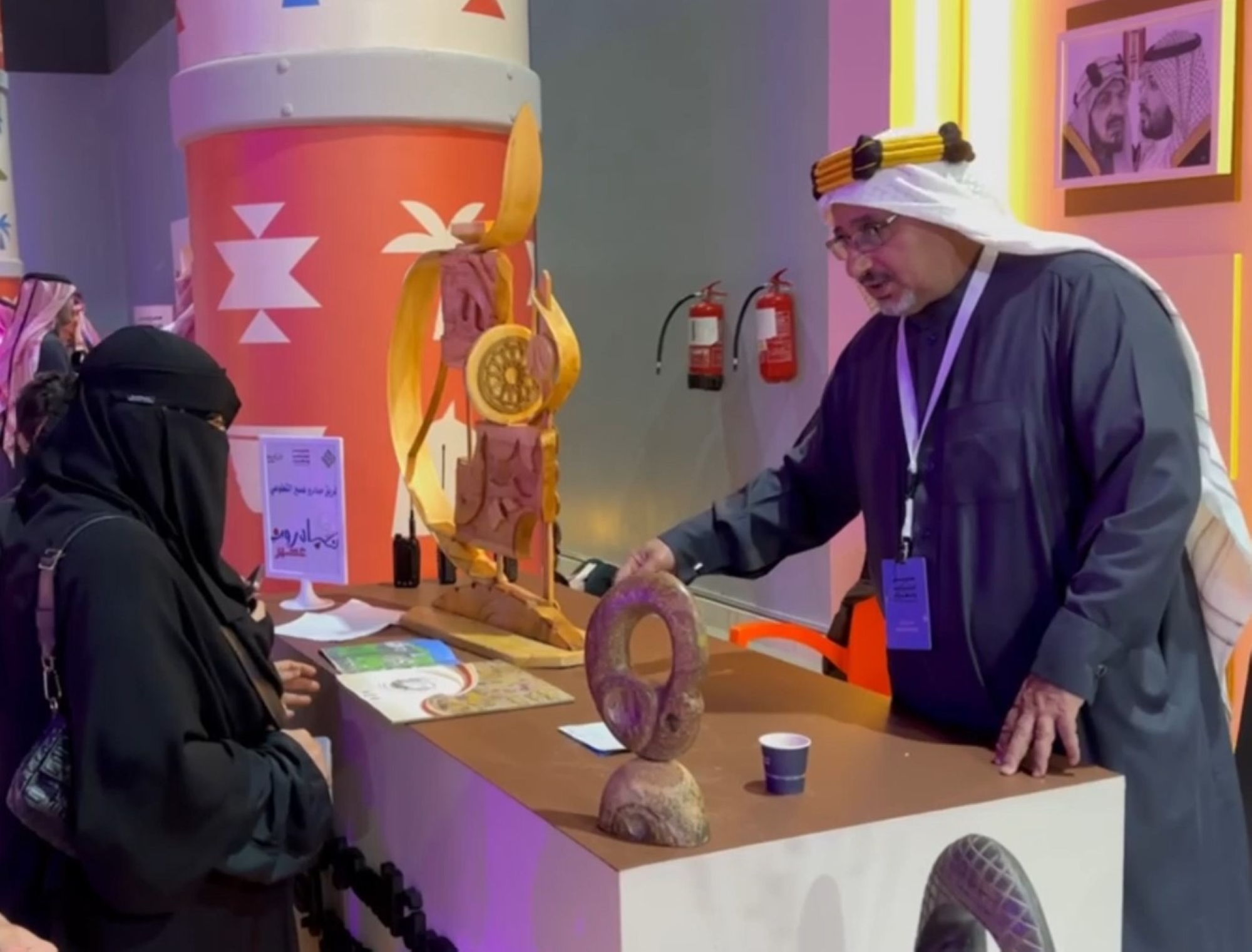 عسيري يُسخر جهوده للفن على "الجرانيت"