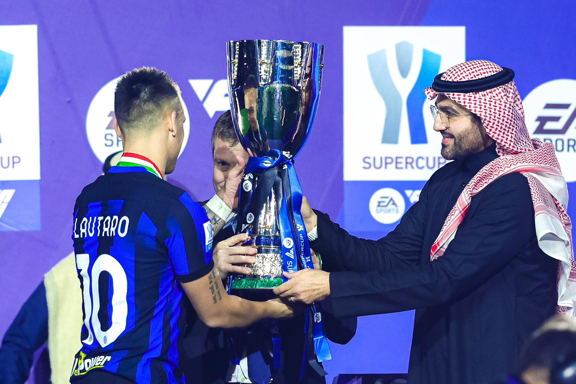 إنتر ميلان بطلاً لـ"السوبر الإيطالي"