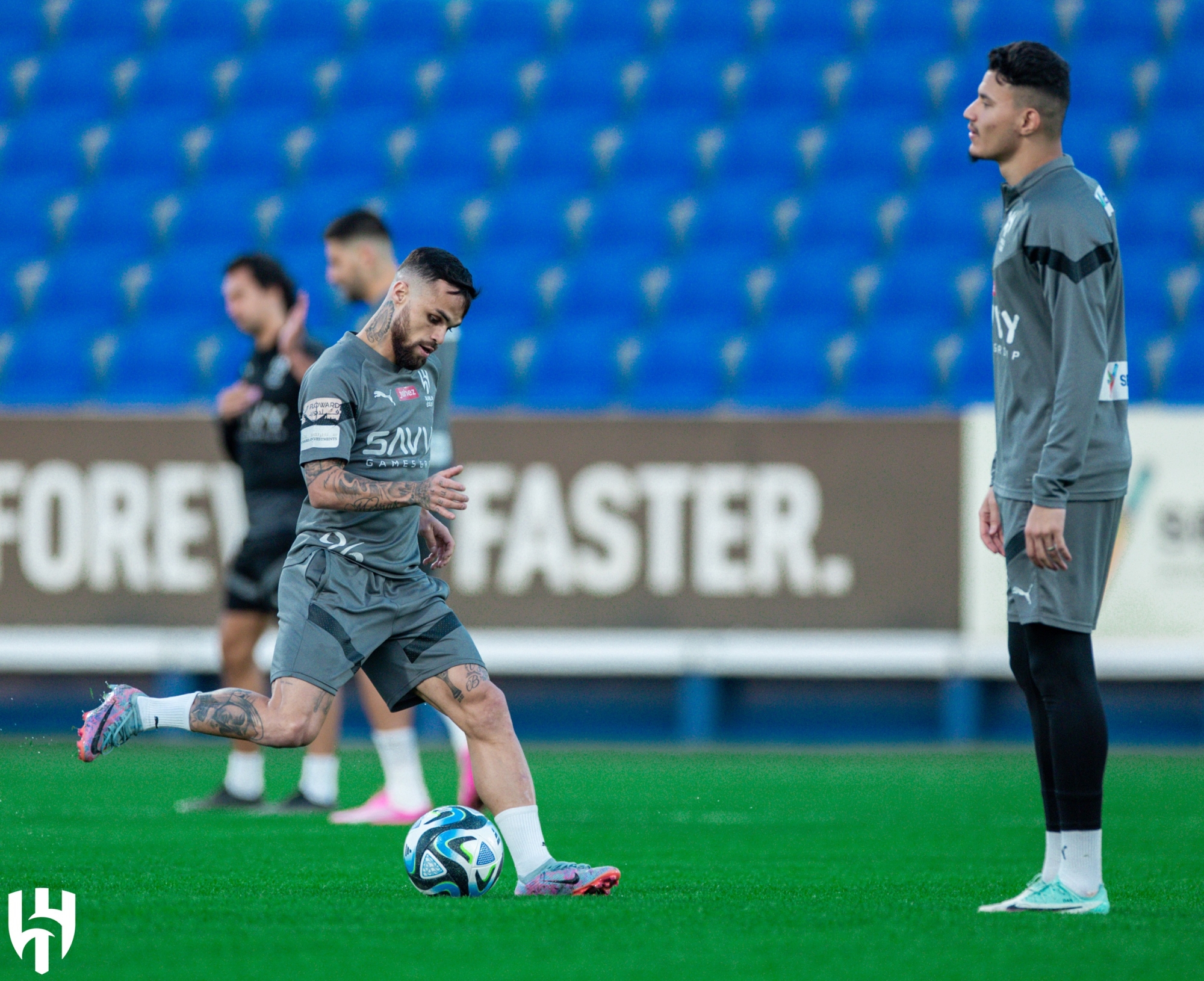 "الهلال" يواجه الغرافة القطري ودياً "السبت"