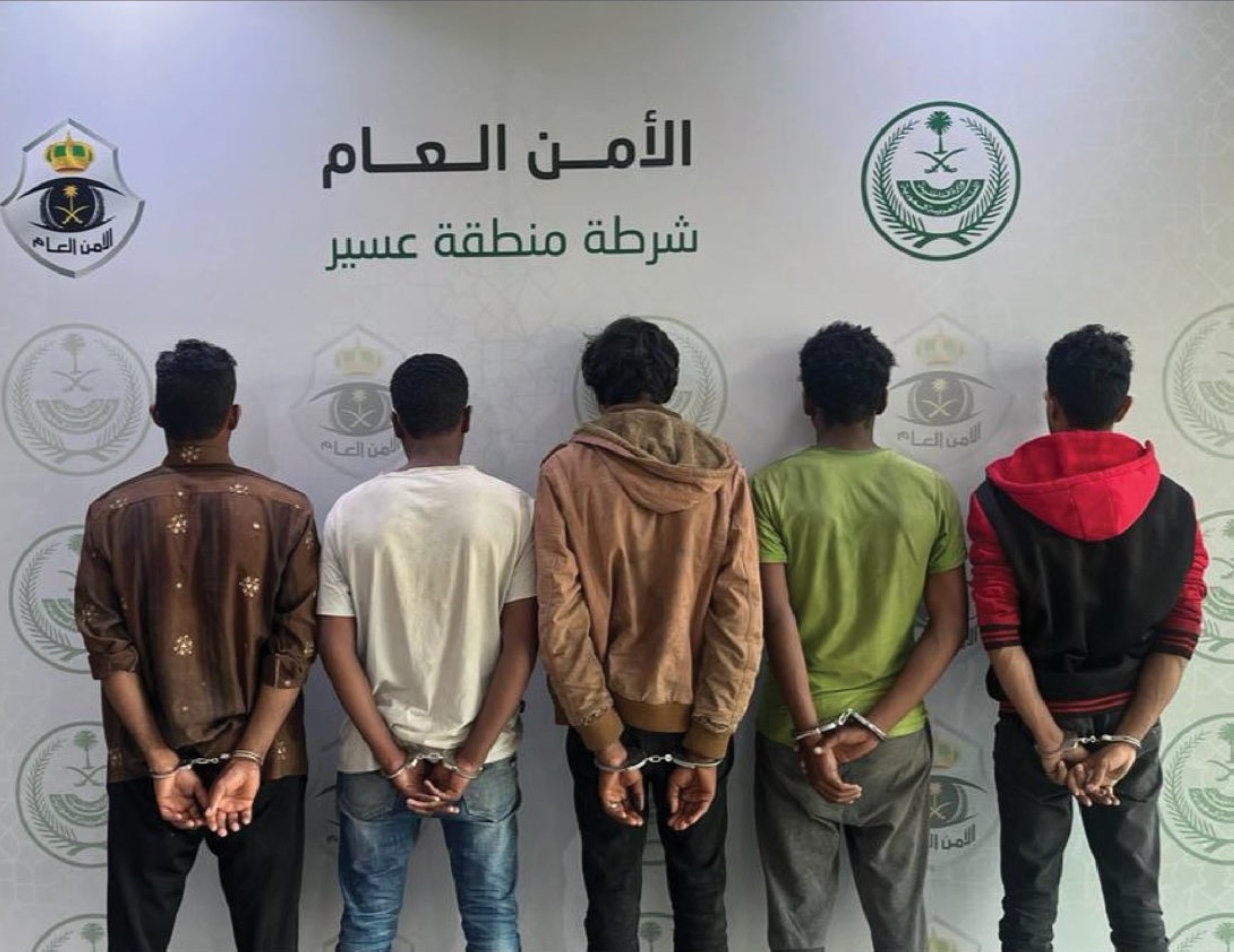 "الإطاحة"بـ 11 مخالفًا سرقوا كيابل كهربائية